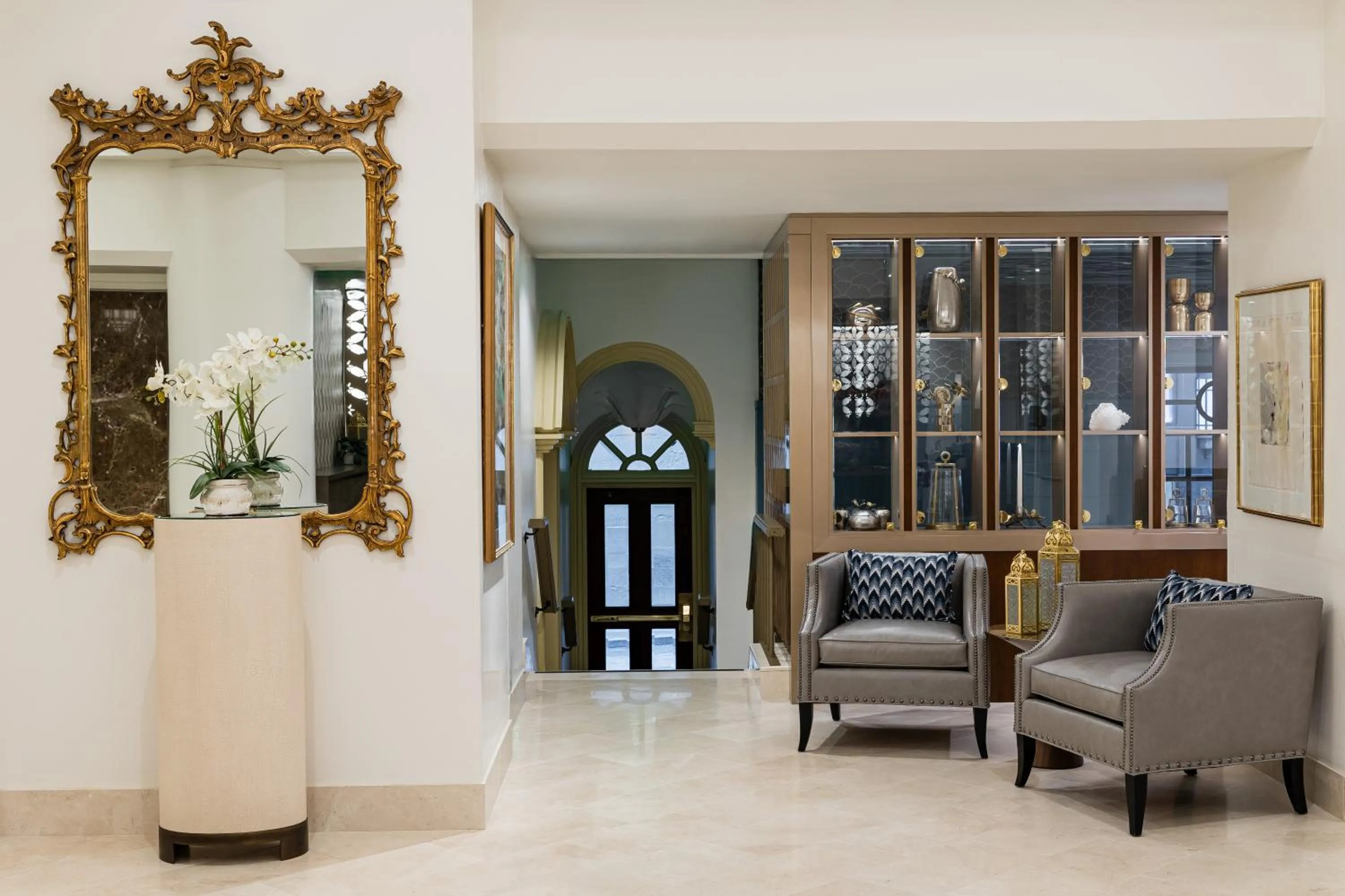 Lobby or reception in Taj Campton Place