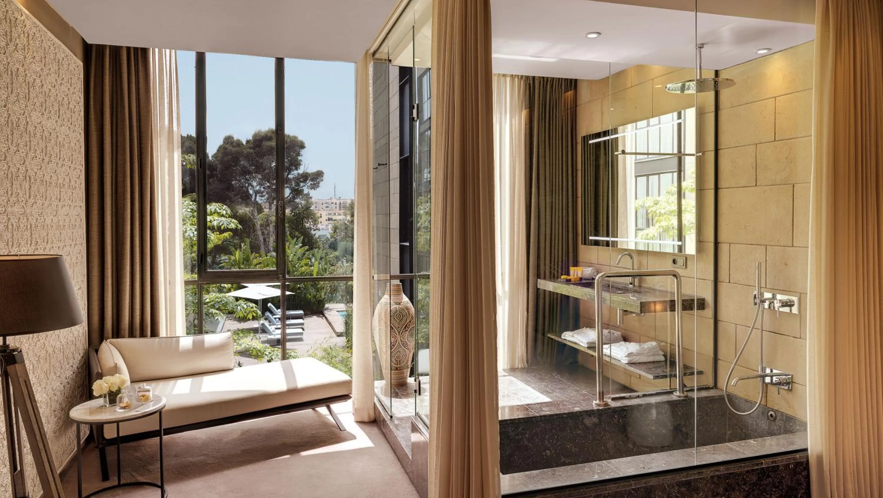 Bathroom in Hotel Sahrai