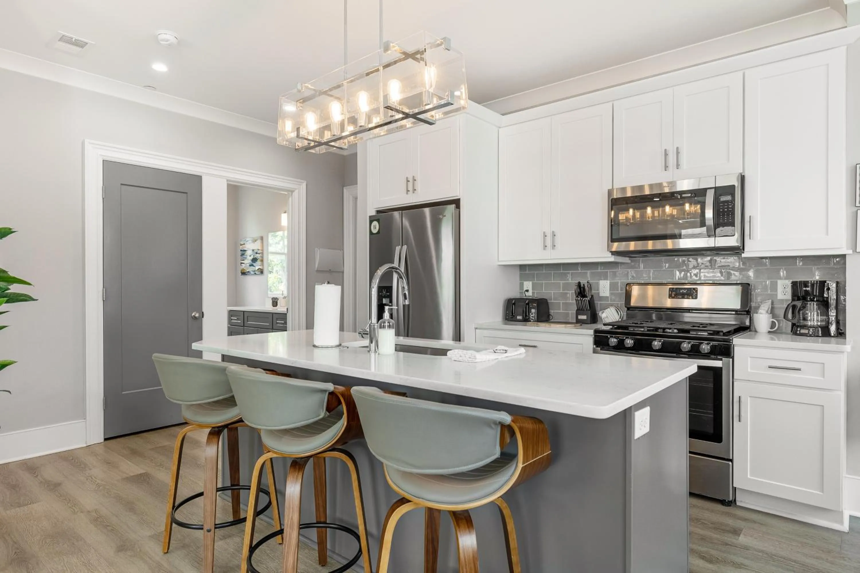 The Santee Suite at 122 Spring