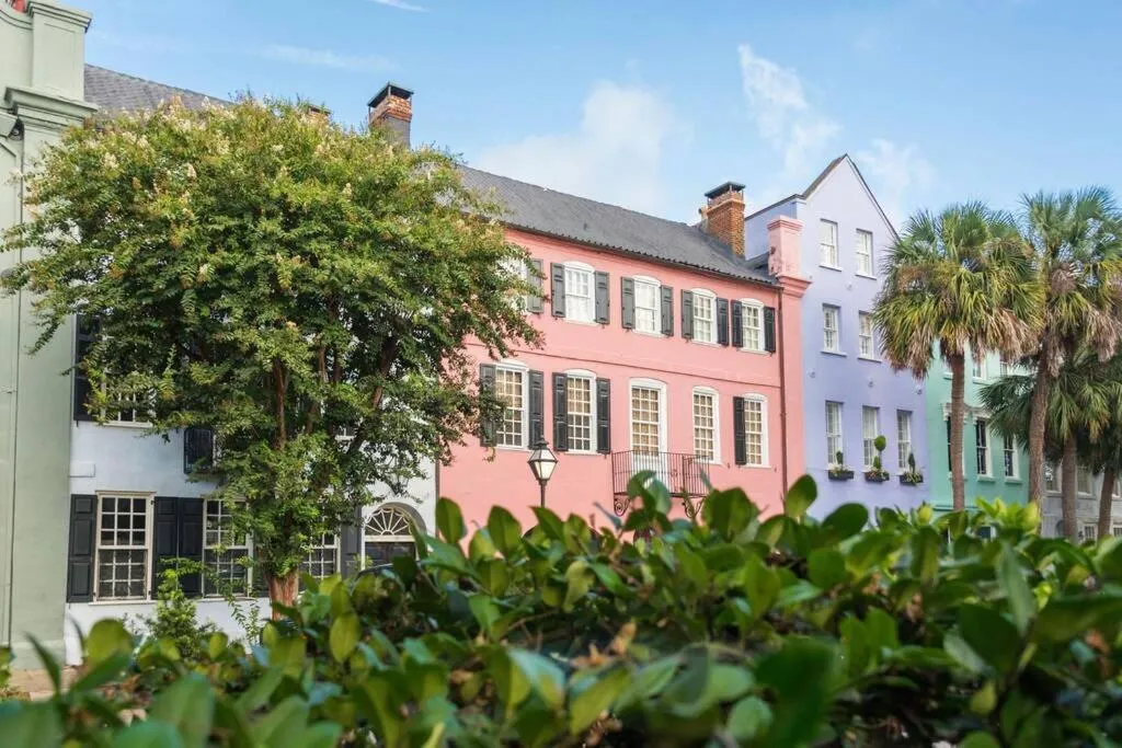 The Santee Suite at 122 Spring