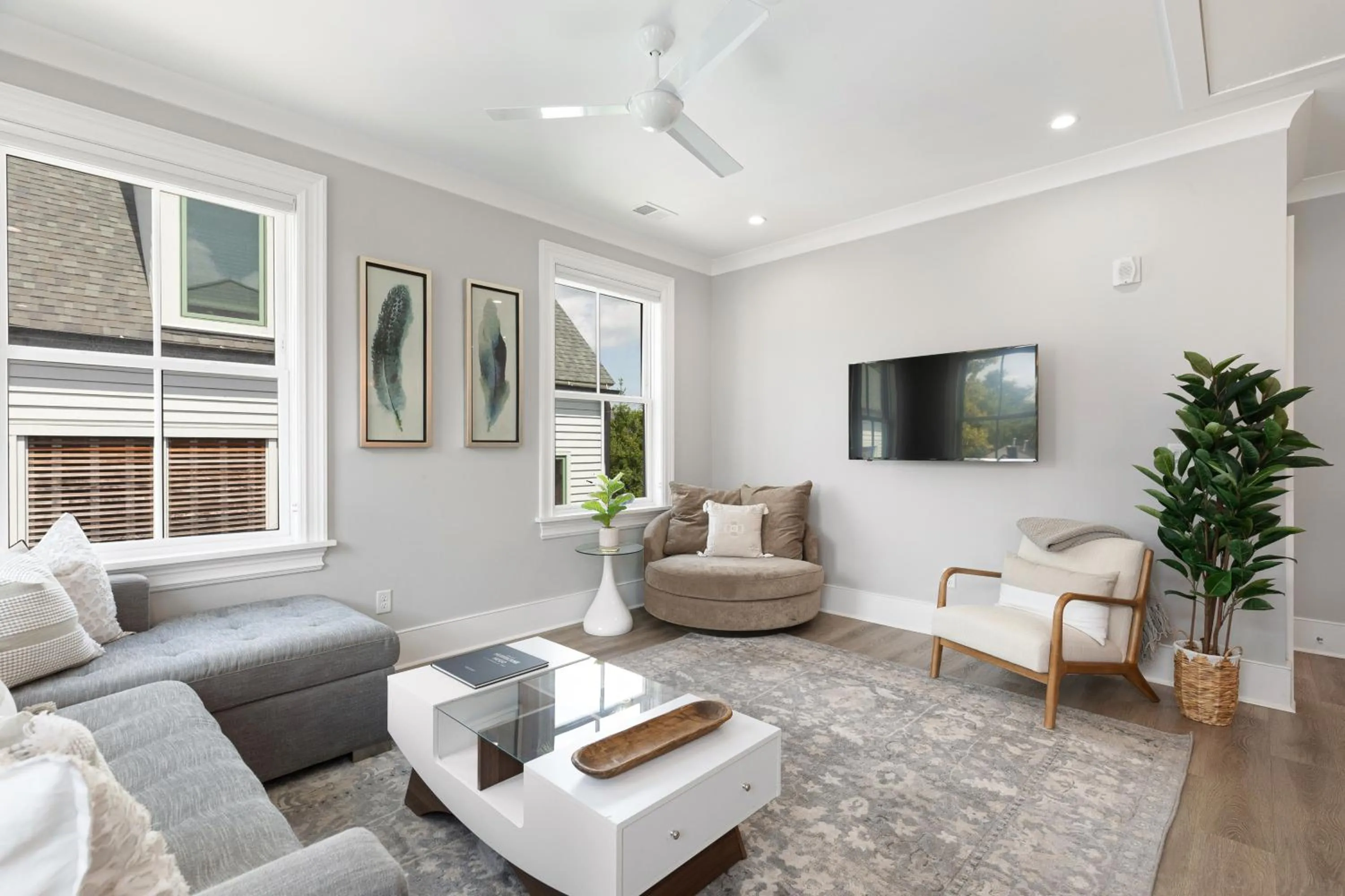 The Santee Suite at 122 Spring