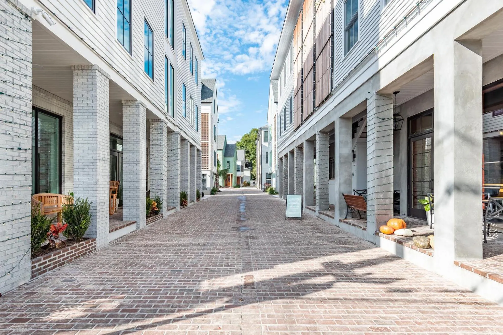 The Santee Suite at 122 Spring