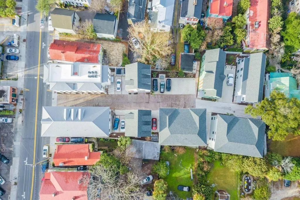 The Santee Suite at 122 Spring