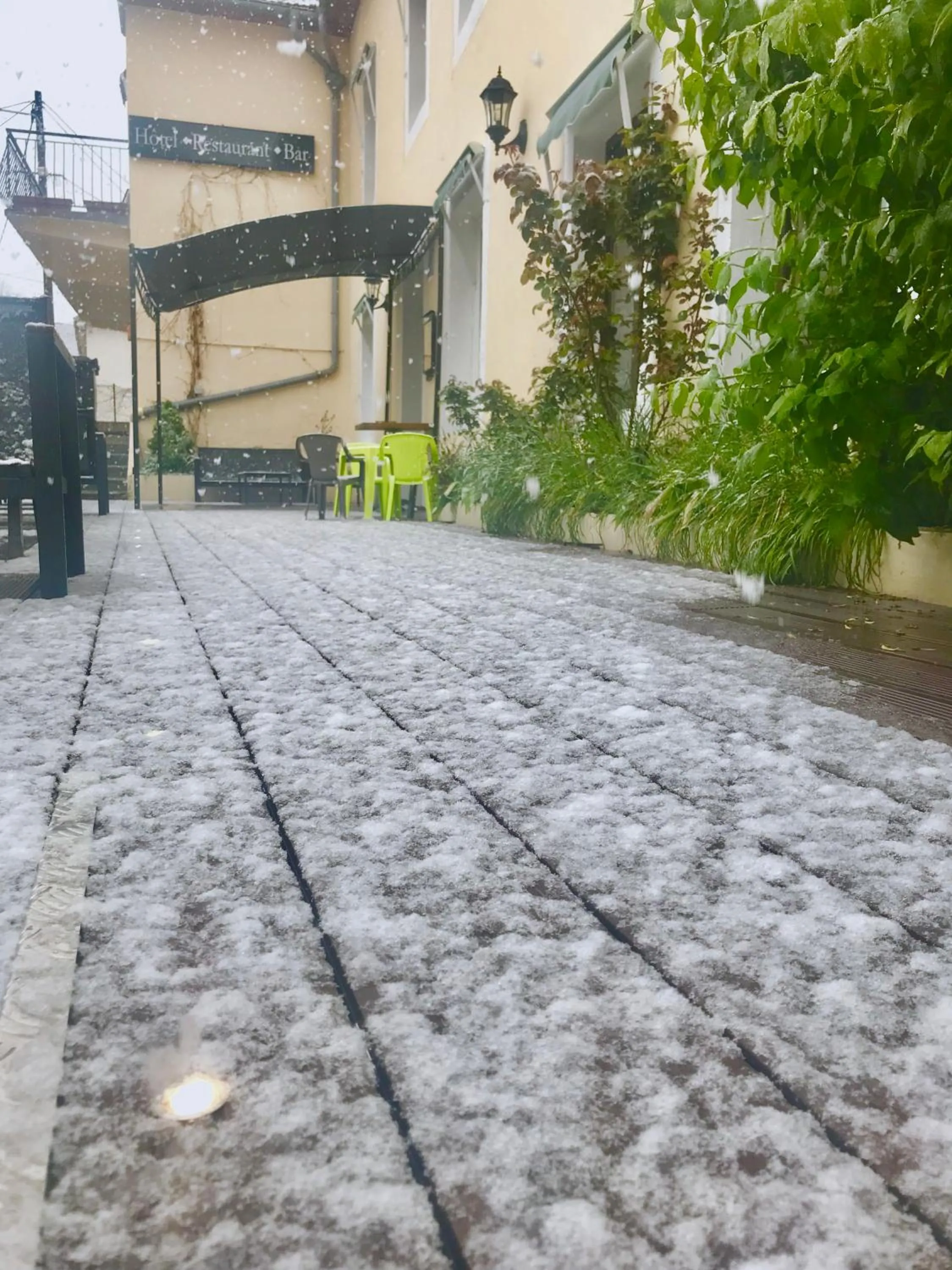 Facade/entrance in Hôtel D’Artiste