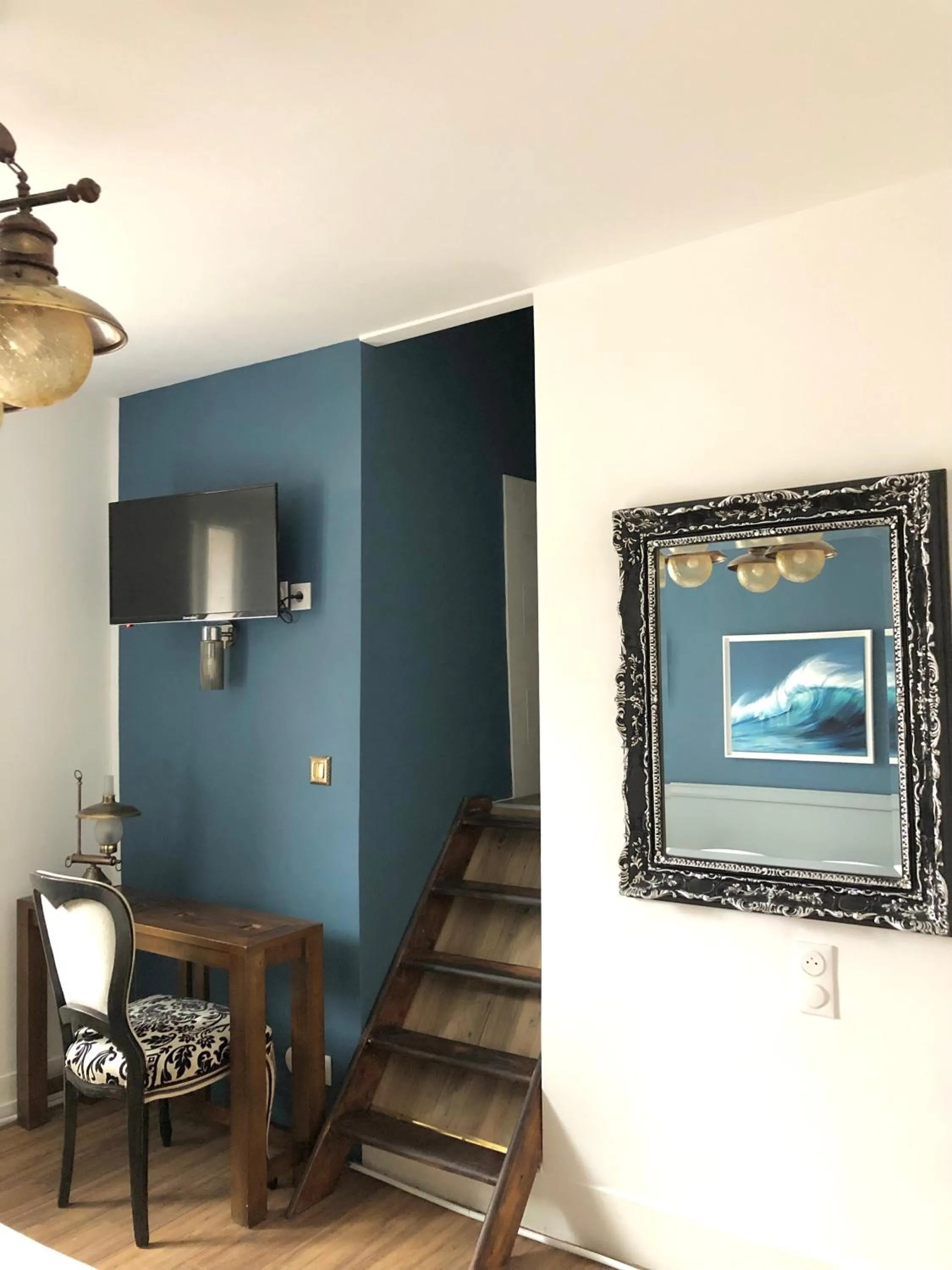 Bedroom in Hôtel D’Artiste