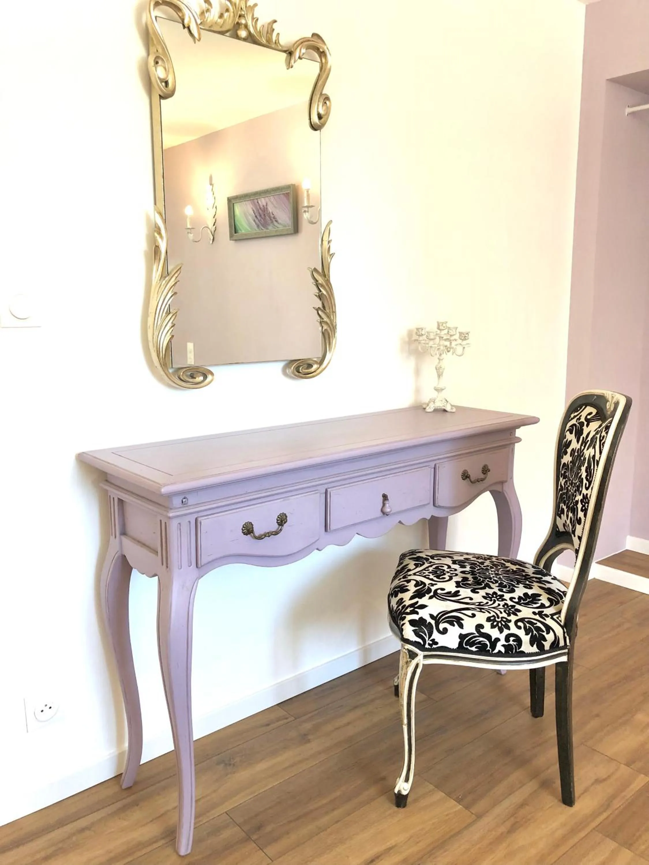 Seating area in Hôtel D’Artiste