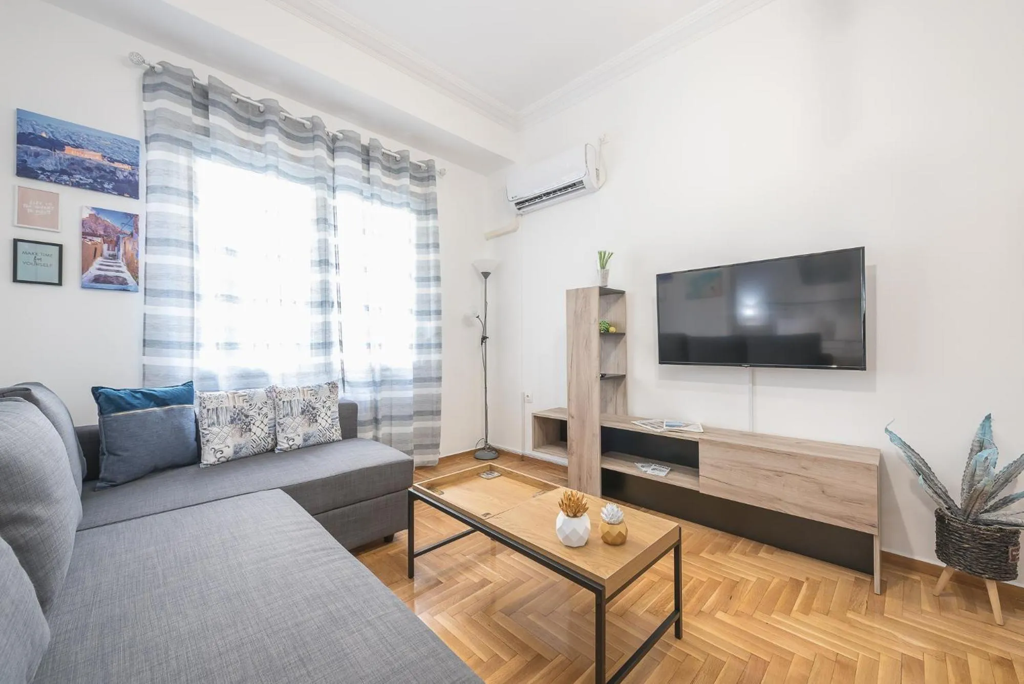 TV and multimedia, Bed in Athens Bright Suite by CloudKeys