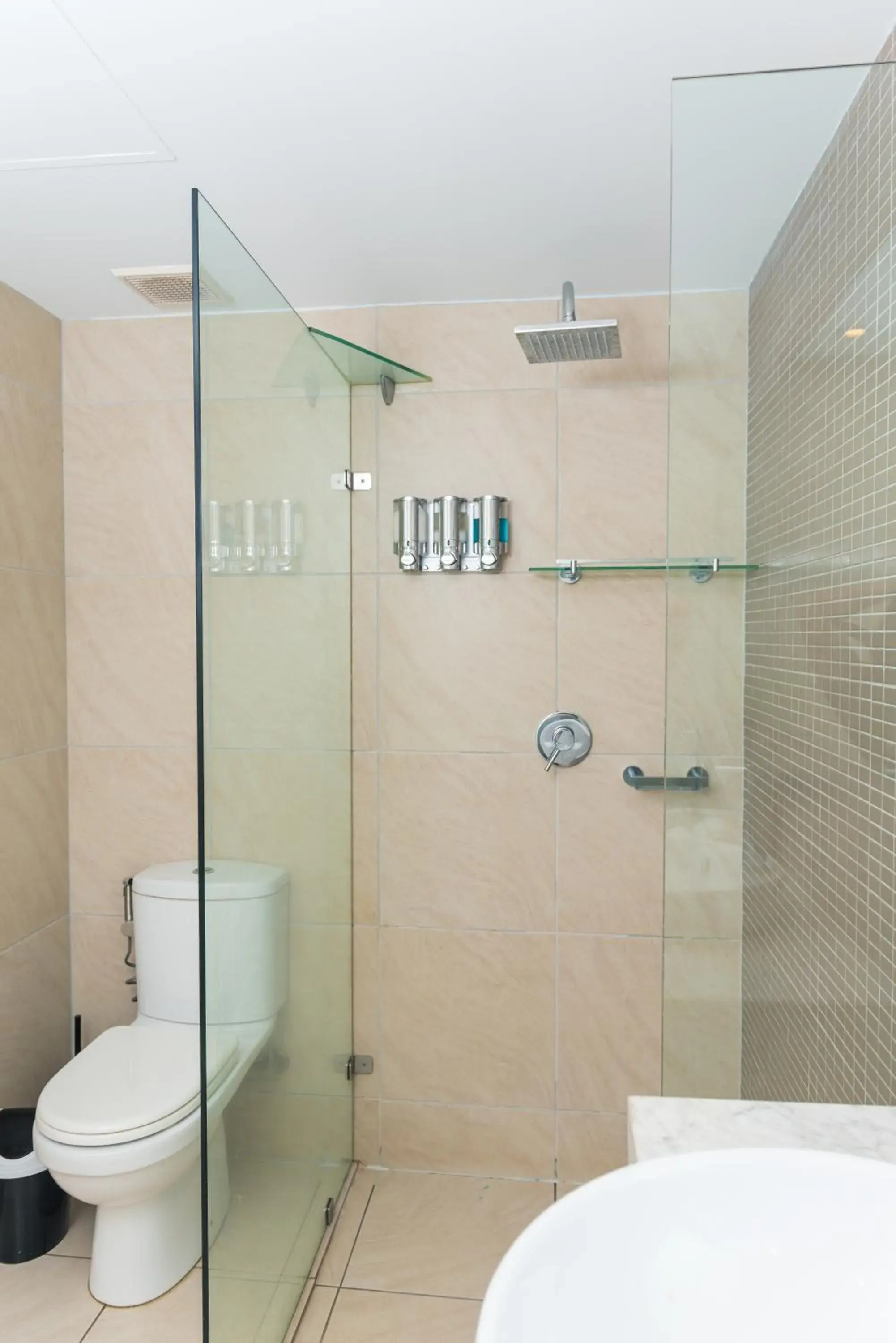 Bathroom in Darwin Harbour Suites Bathroom in Darwin Harbour Suites