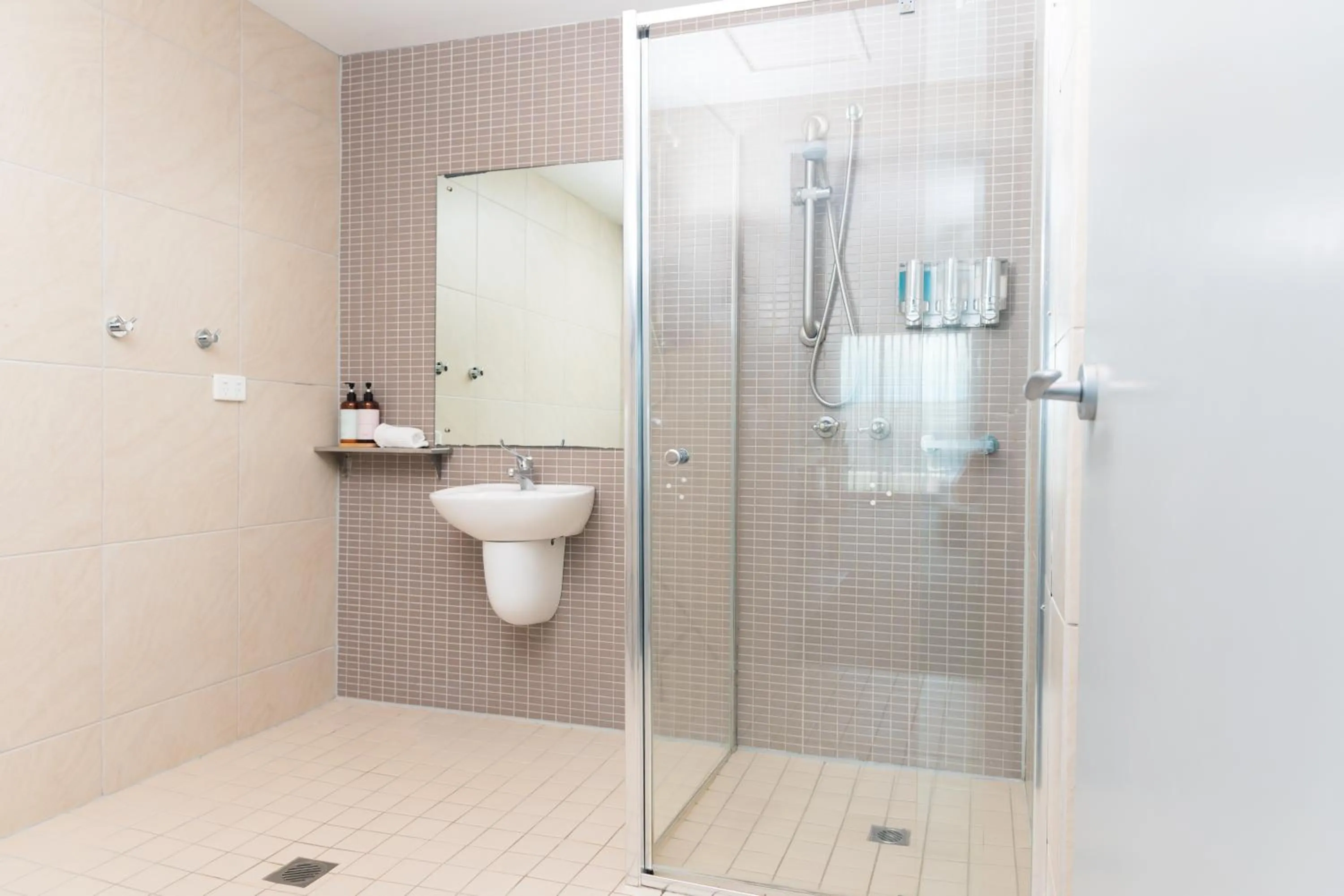 Darwin Harbour Suites