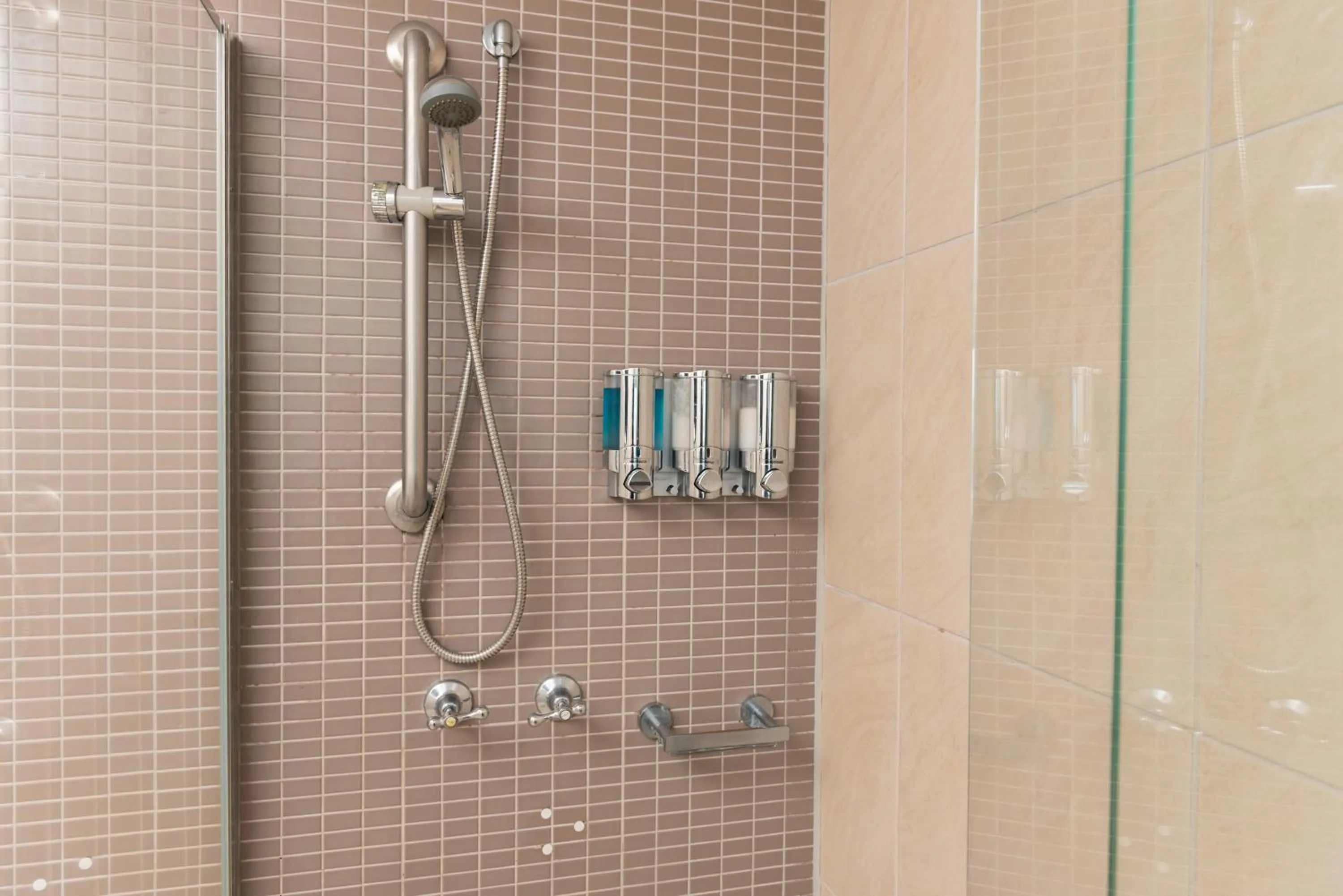 Darwin Harbour Suites