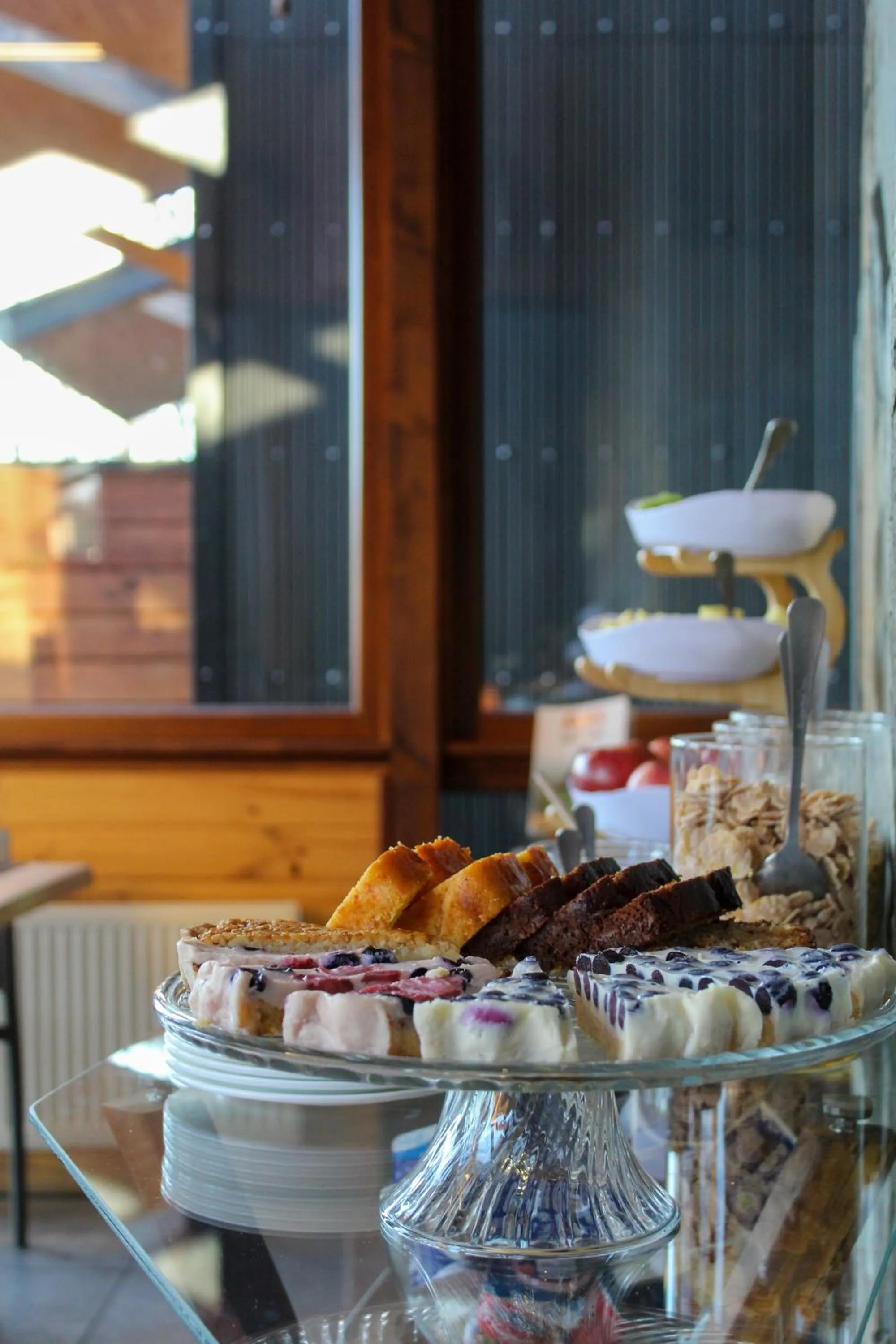 Buffet breakfast in NI-NEWEN Hotel & Lodge