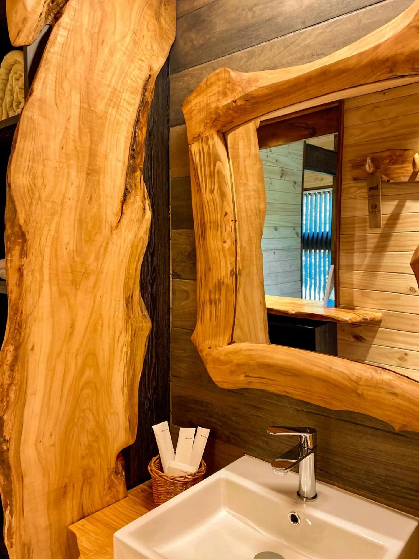 Bathroom in NI-NEWEN Hotel & Lodge