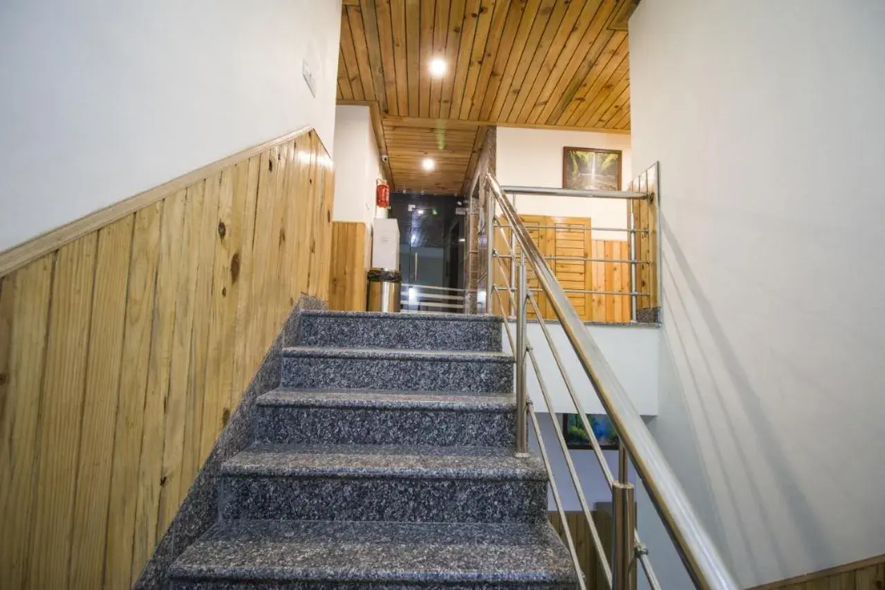 Marina Group of hotel Mountain View Free Parking-cricket stadium 9 km-Mcleodganj 2 km- Bhagsunag 4 Marina Group of hotel Mountain View Free Parking-cricket stadium 9 km-Mcleodganj 2 km- Bhagsunag 4