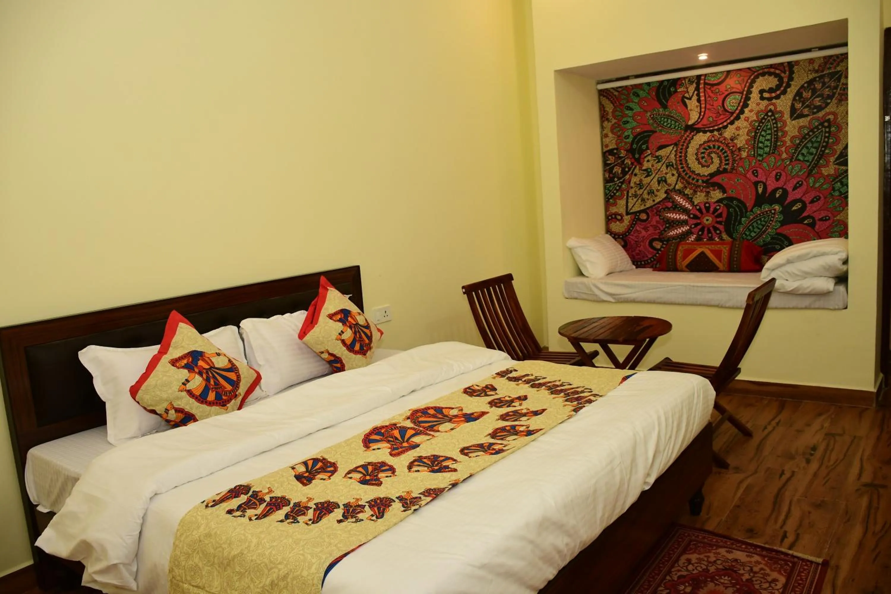 Decorative detail, Bed in The Vantage Haveli