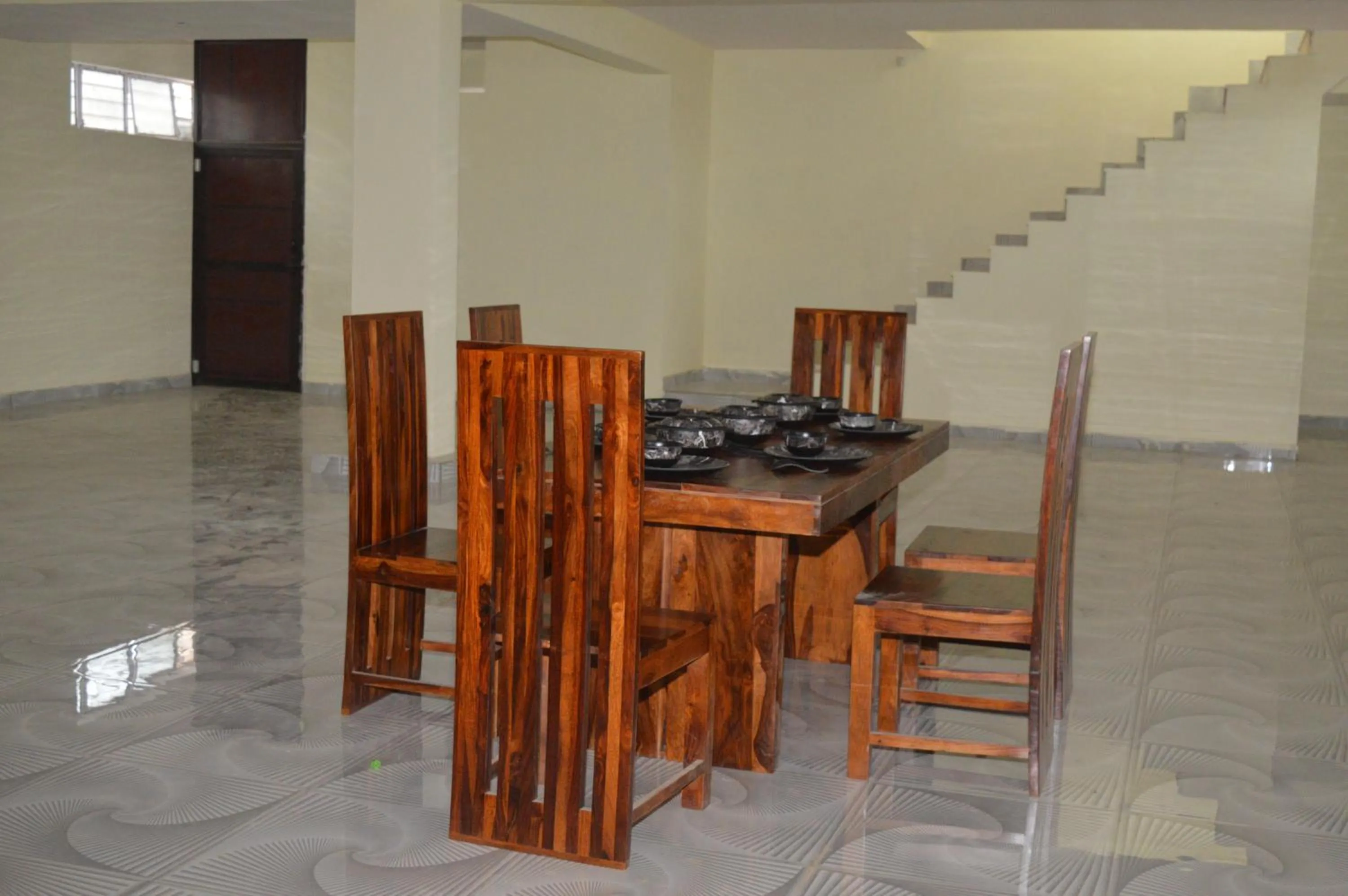 Restaurant/places to eat in The Vantage Haveli