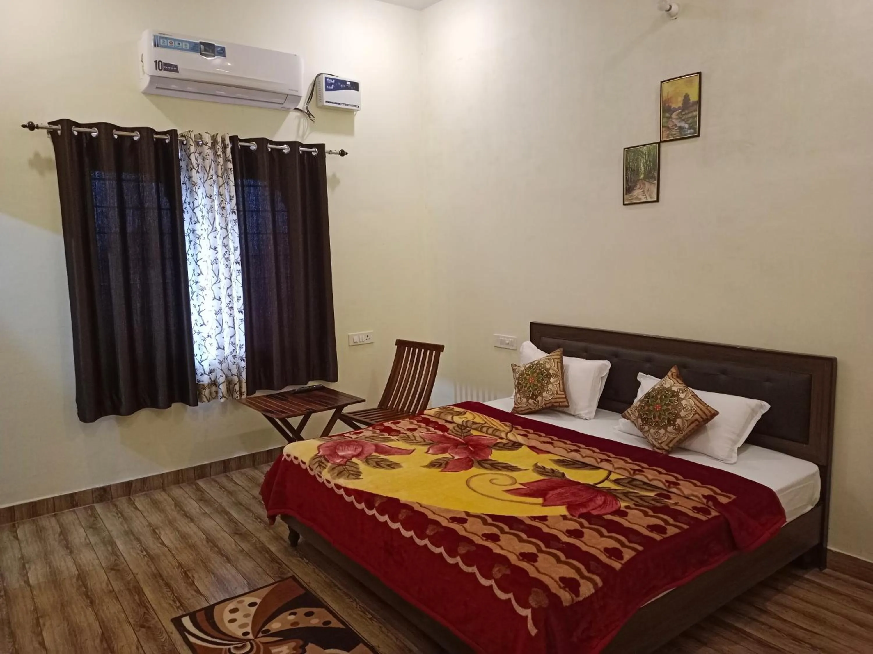 Bed in The Vantage Haveli