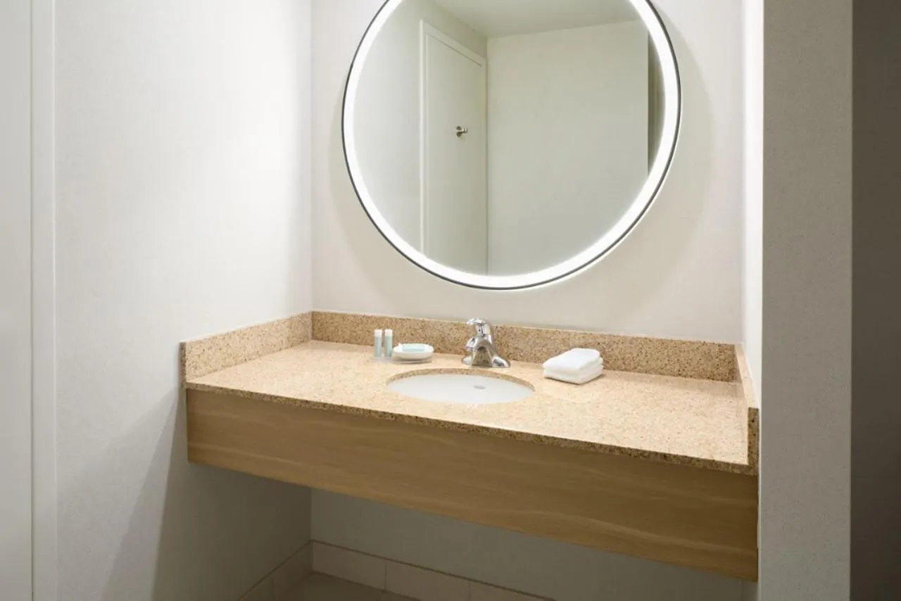 Fairfield Inn & Suites by Marriott Montreal Airport