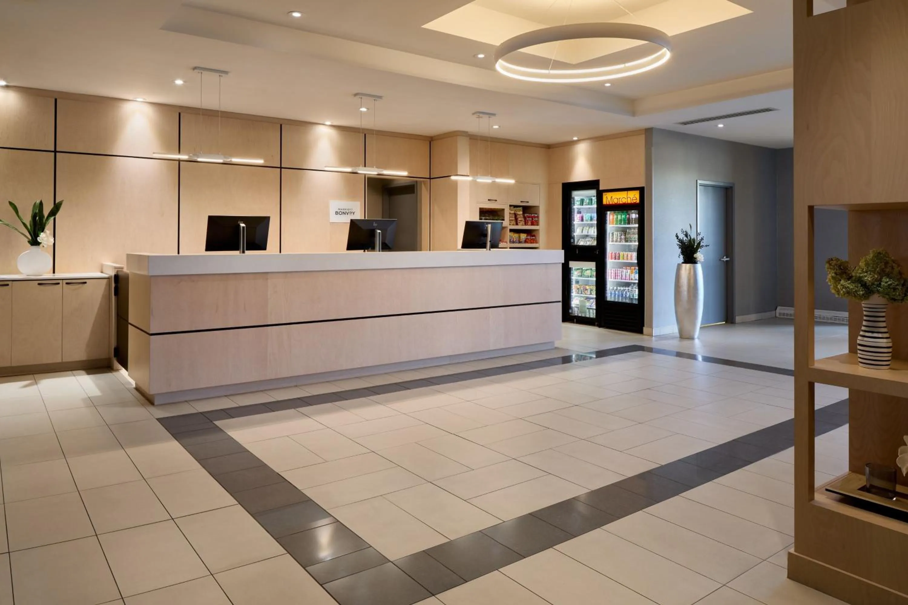 Lobby or reception in Fairfield Inn & Suites by Marriott Montreal Airport