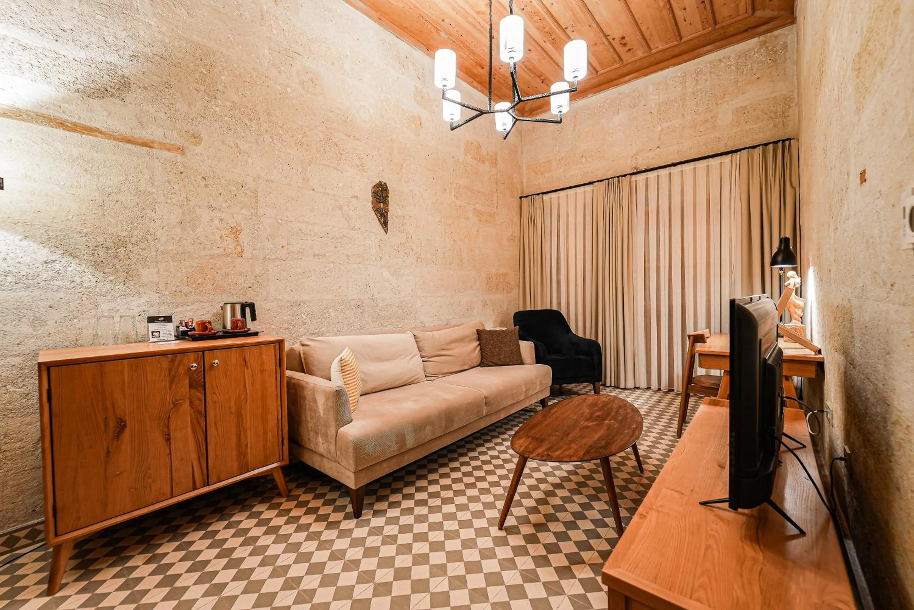 TV and multimedia in Sedirli Konak Hotel