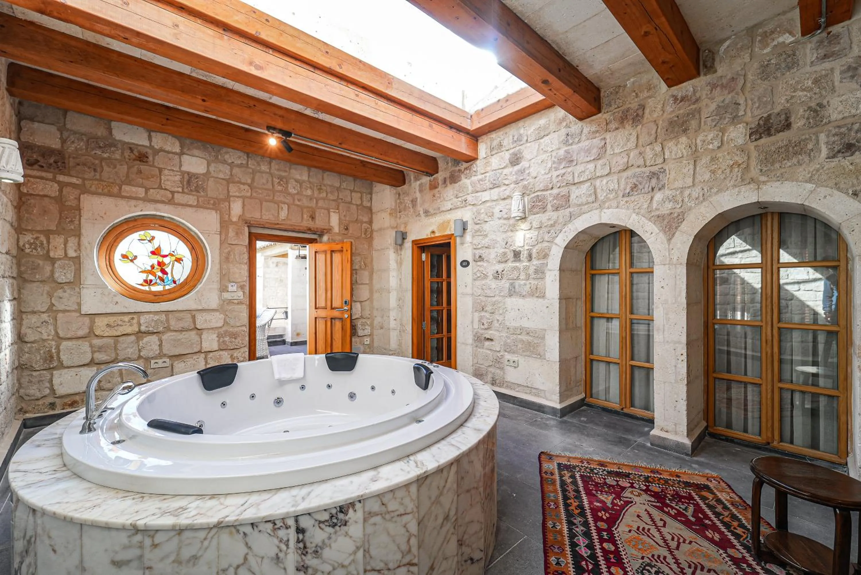 Hot Tub in Sedirli Konak Hotel