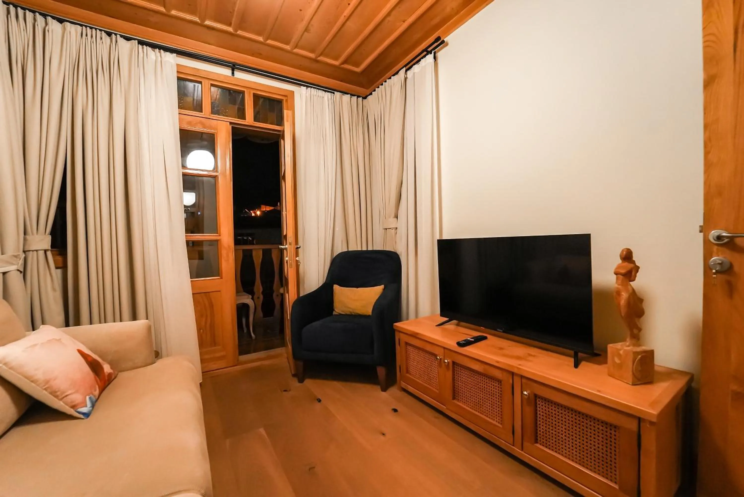 TV and multimedia in Sedirli Konak Hotel