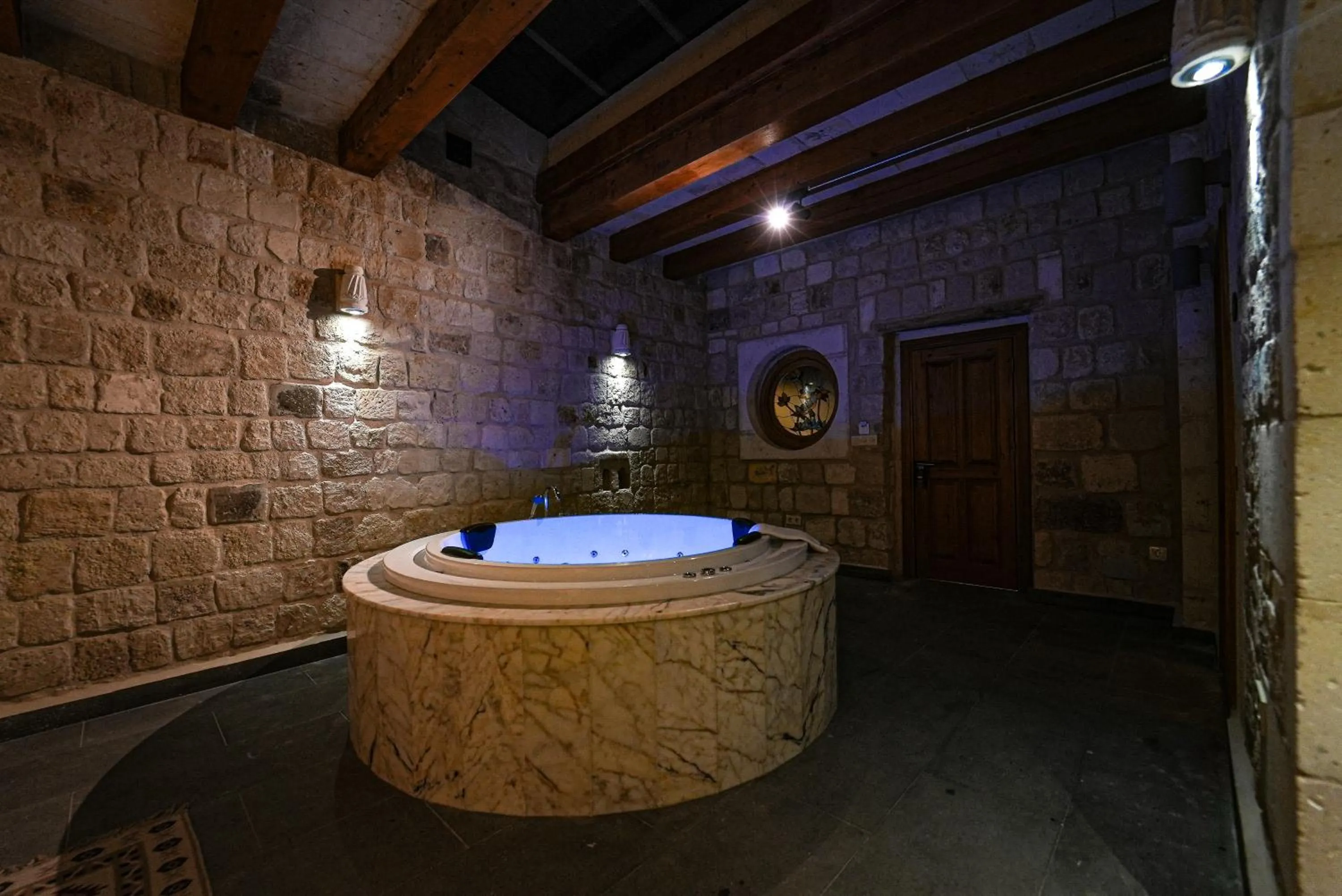 Hot Tub in Sedirli Konak Hotel