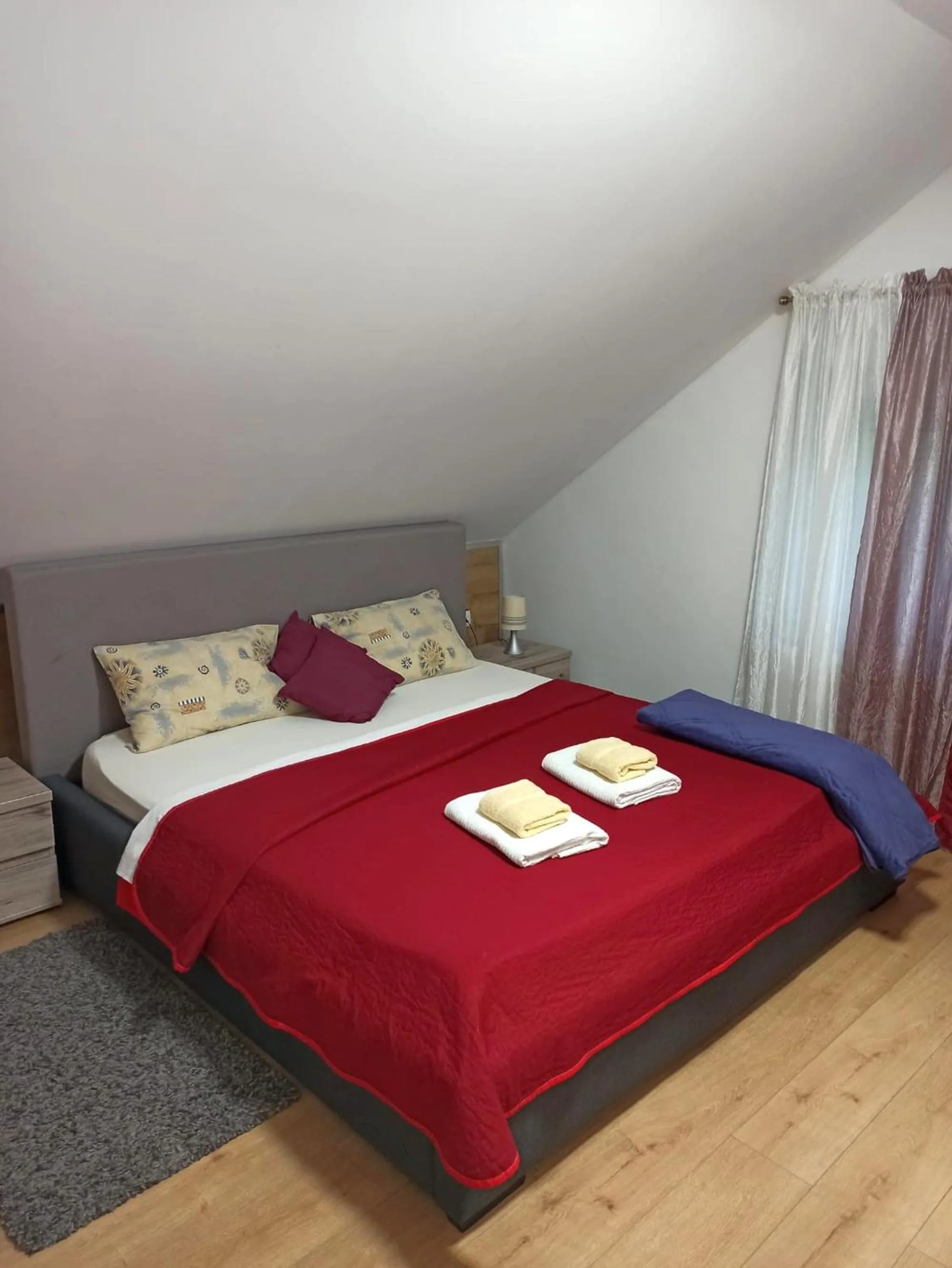 Bed in Apartmani Leptir