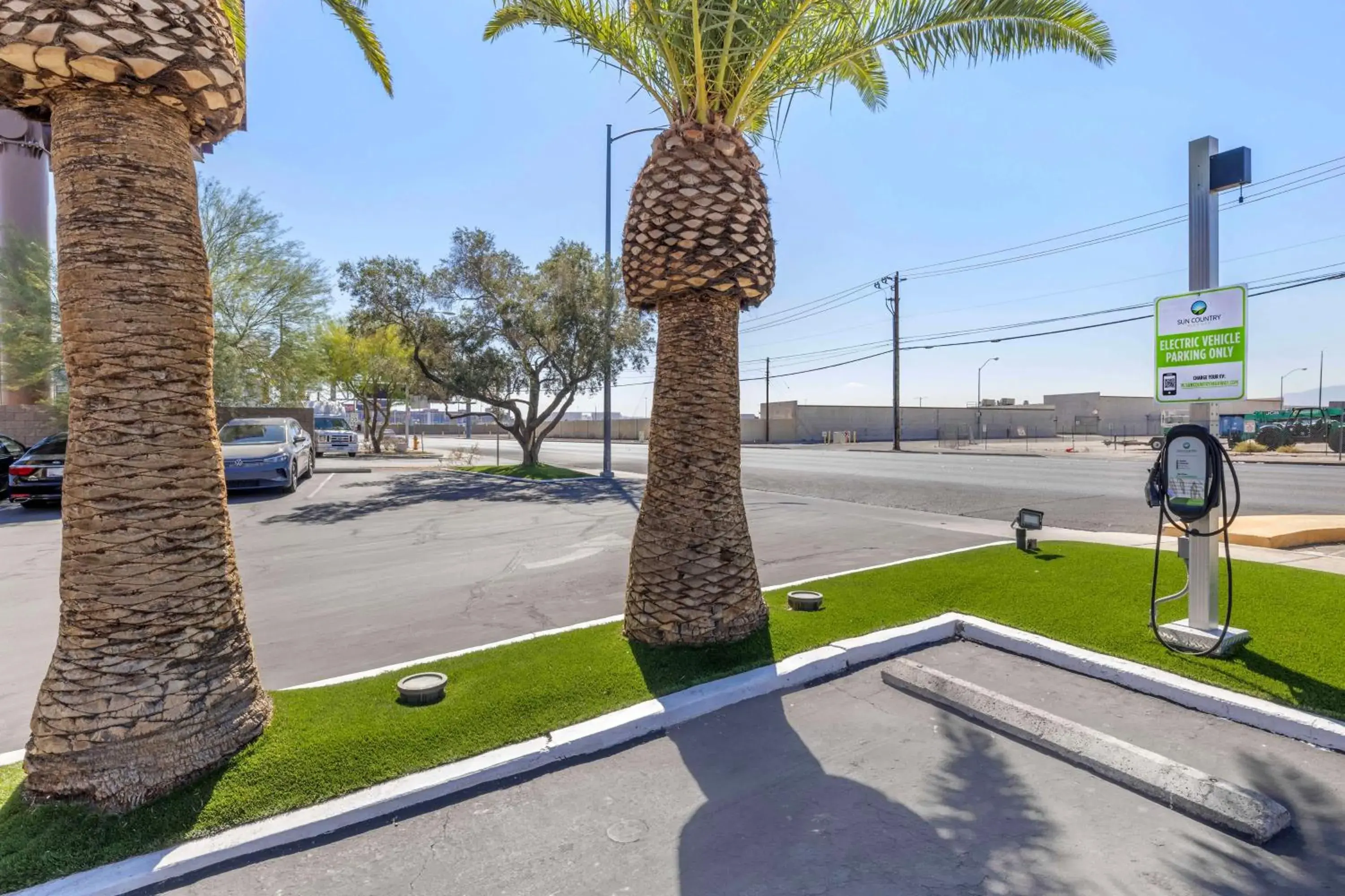 Property building in Best Western McCarran Inn Property building in Best Western McCarran Inn