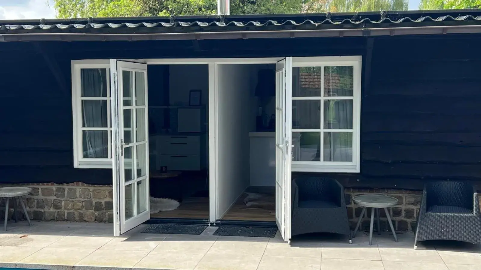 Deluxe King Room in Hush Bed & Breakfast Deluxe King Room in Hush Bed & Breakfast