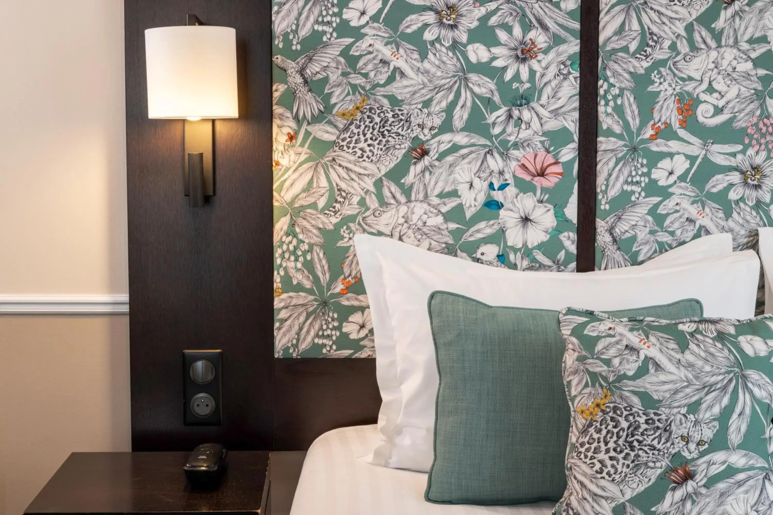 Bed in Hotel Park Lane Paris Bed in Hotel Park Lane Paris