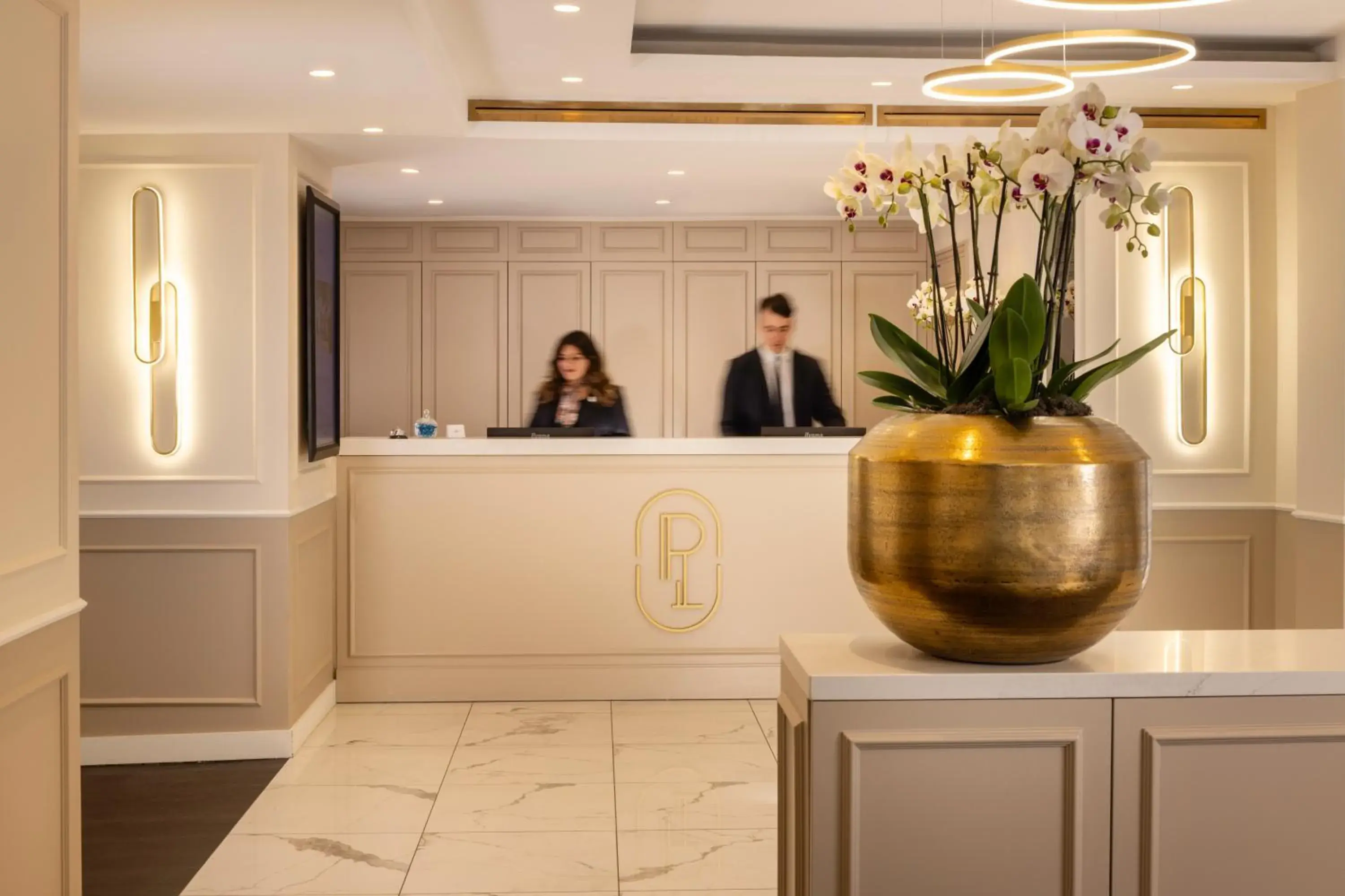 Lobby or reception in Hotel Park Lane Paris Lobby or reception in Hotel Park Lane Paris