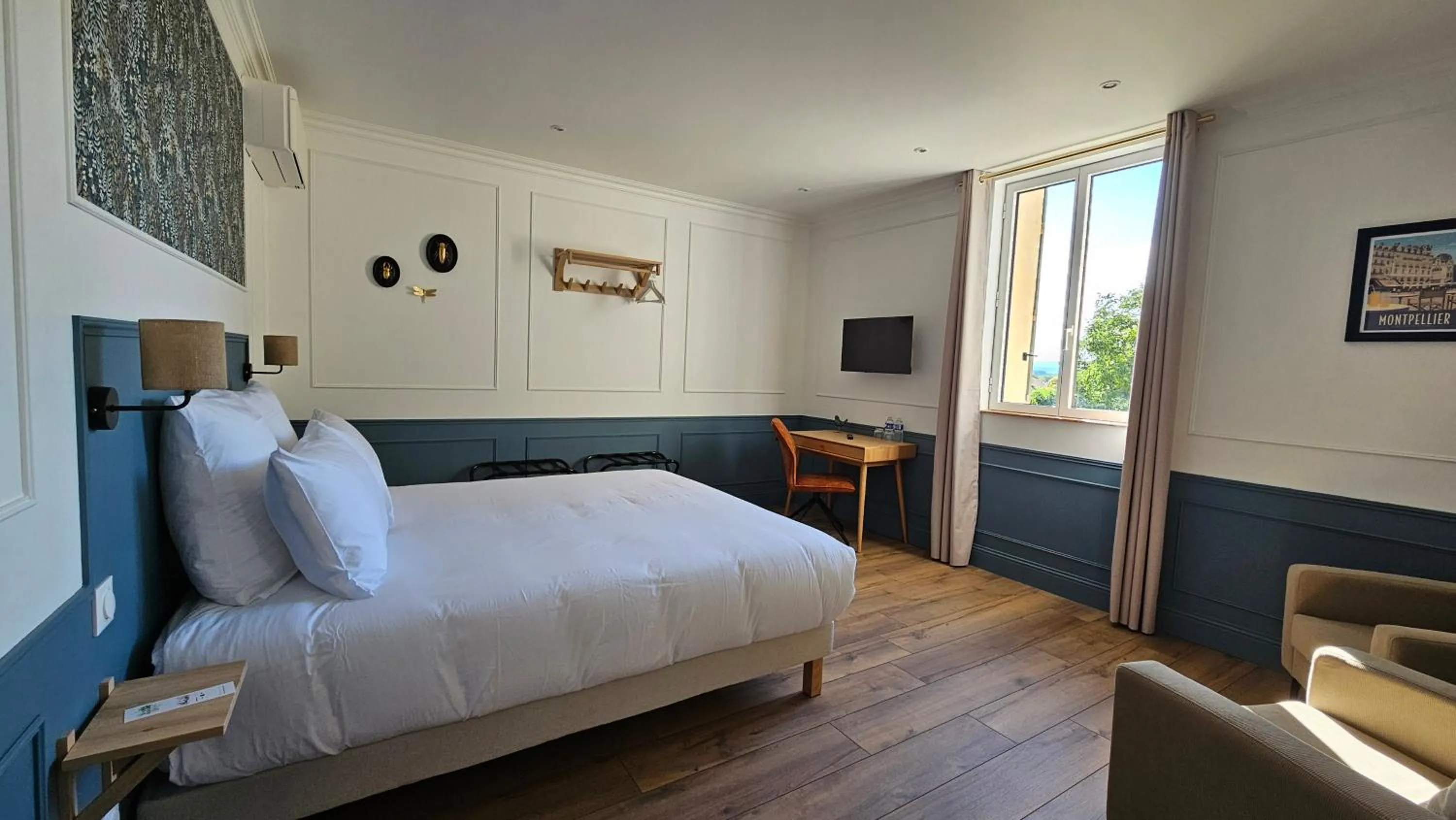 Bedroom, Bed in La Suite Gignac