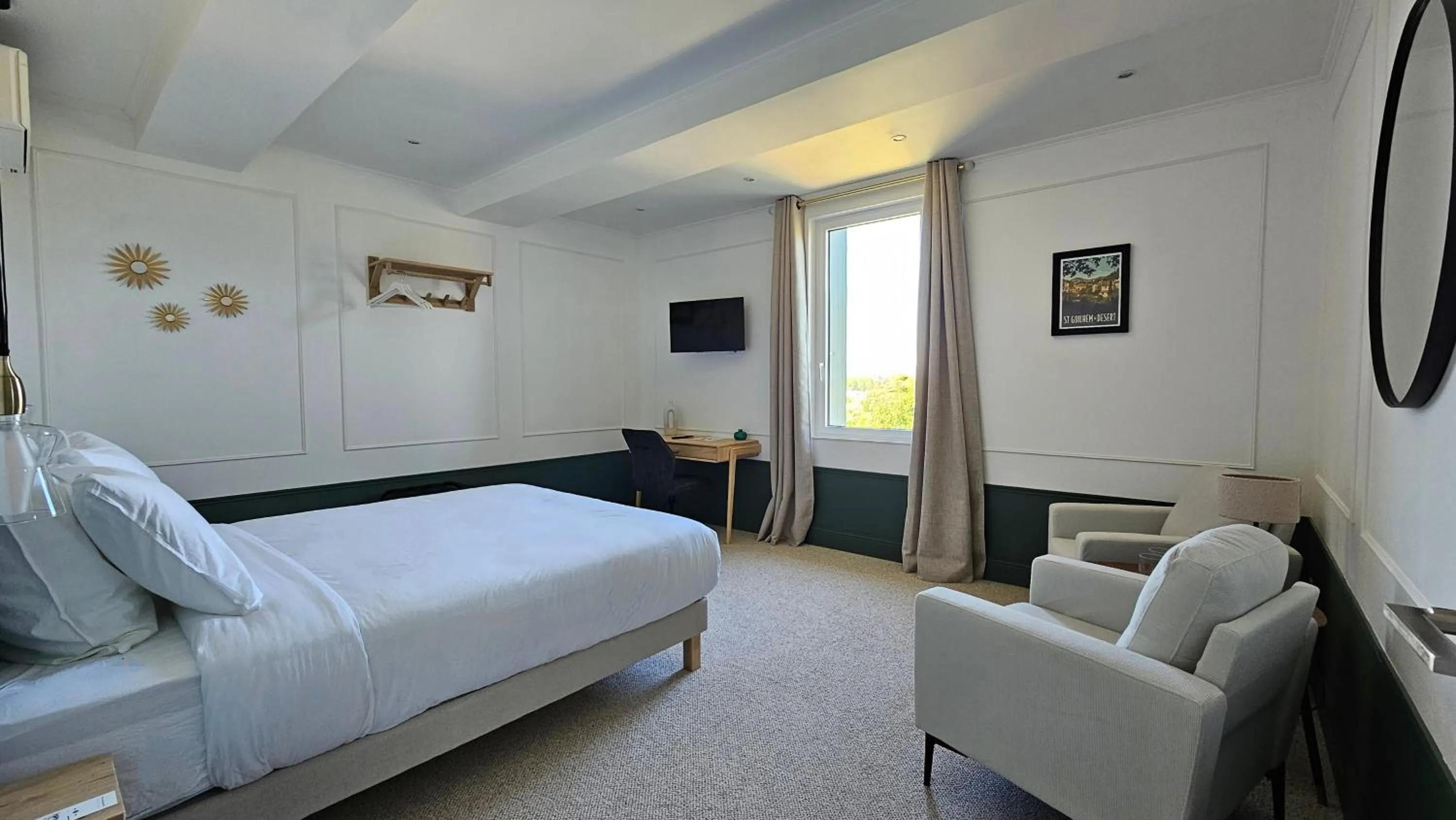 Bed in La Suite Gignac