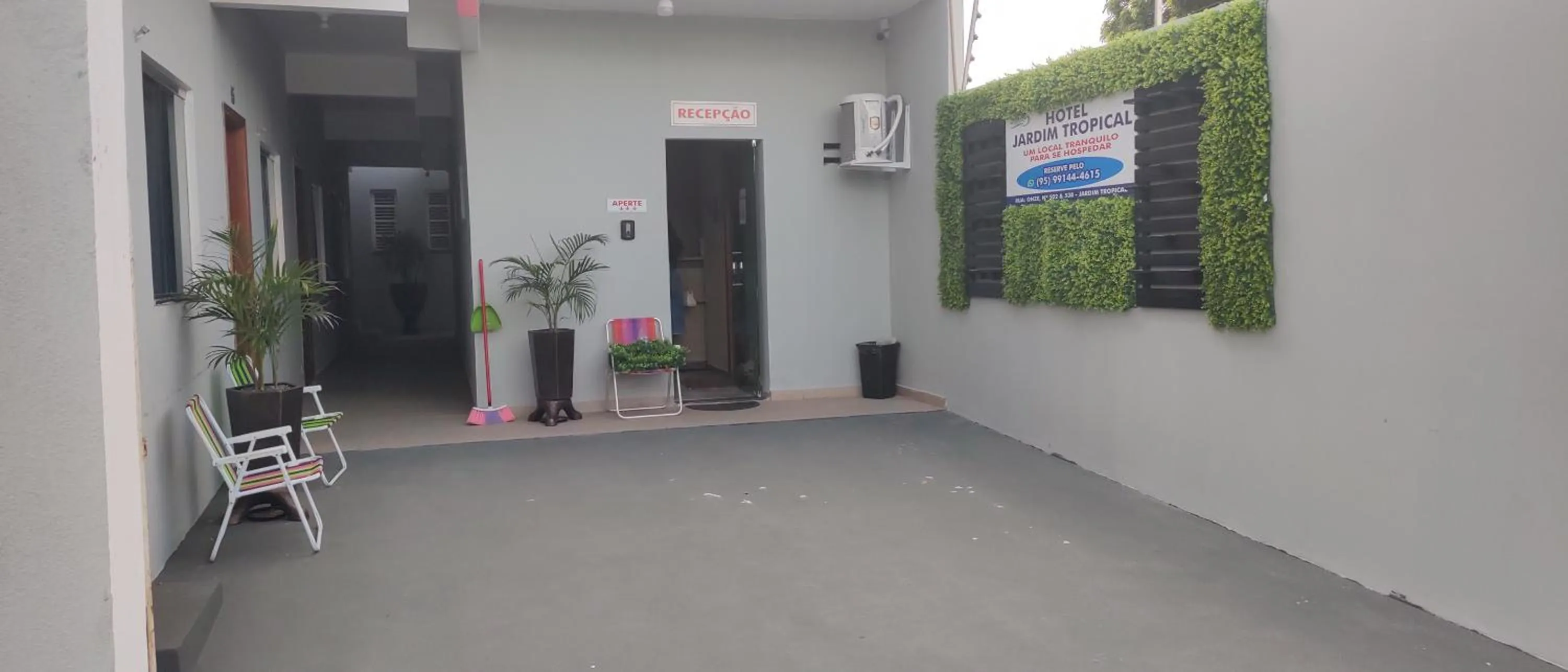 Hotel Jardim Tropical