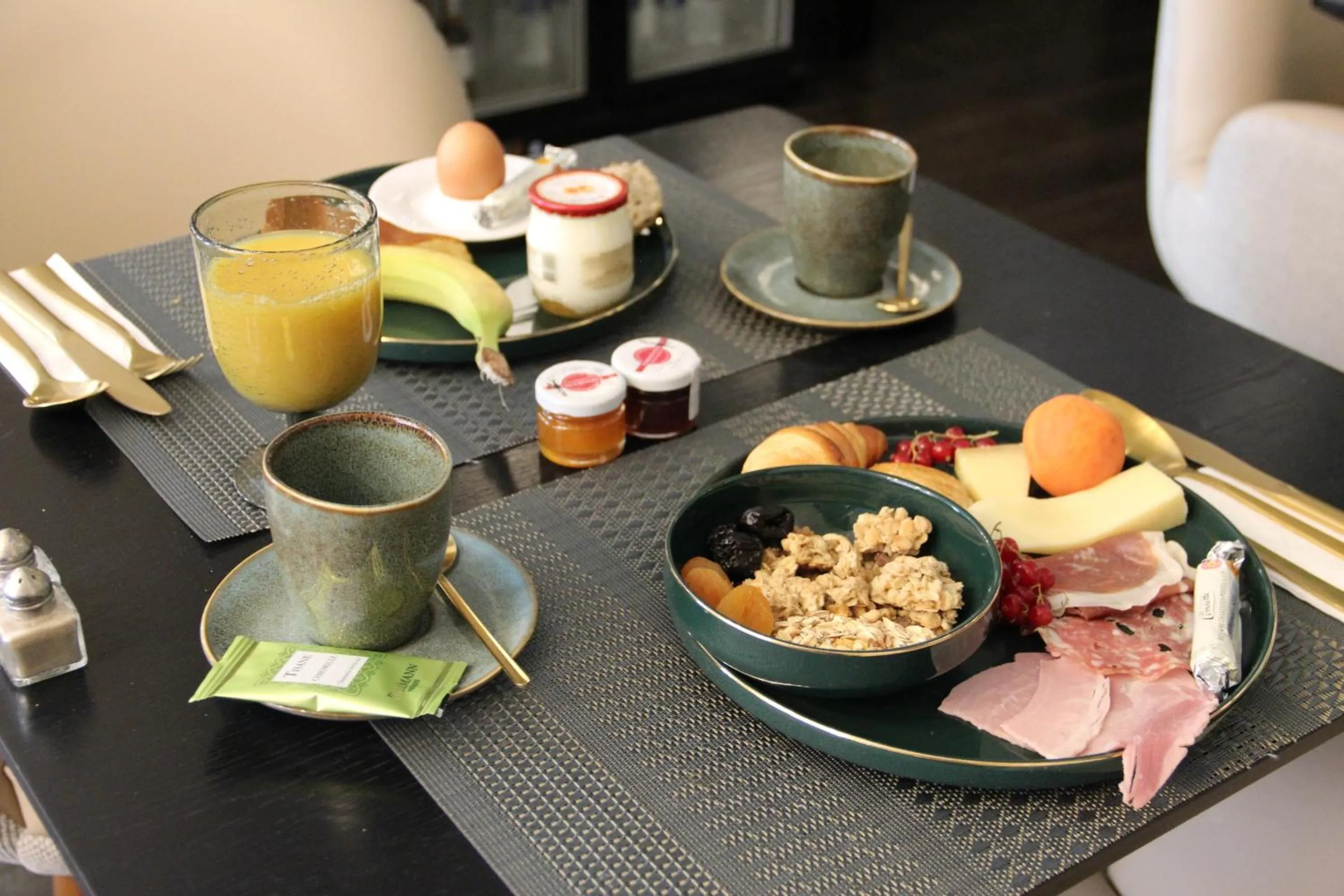 Breakfast in Avalon Cosy Hotel Paris