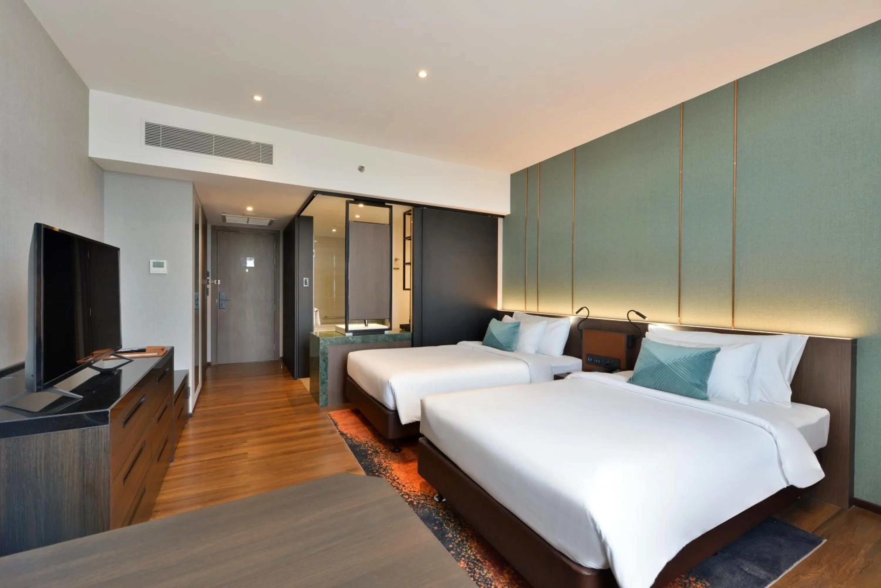 Bed in Hotel Nikko Amata City Chonburi