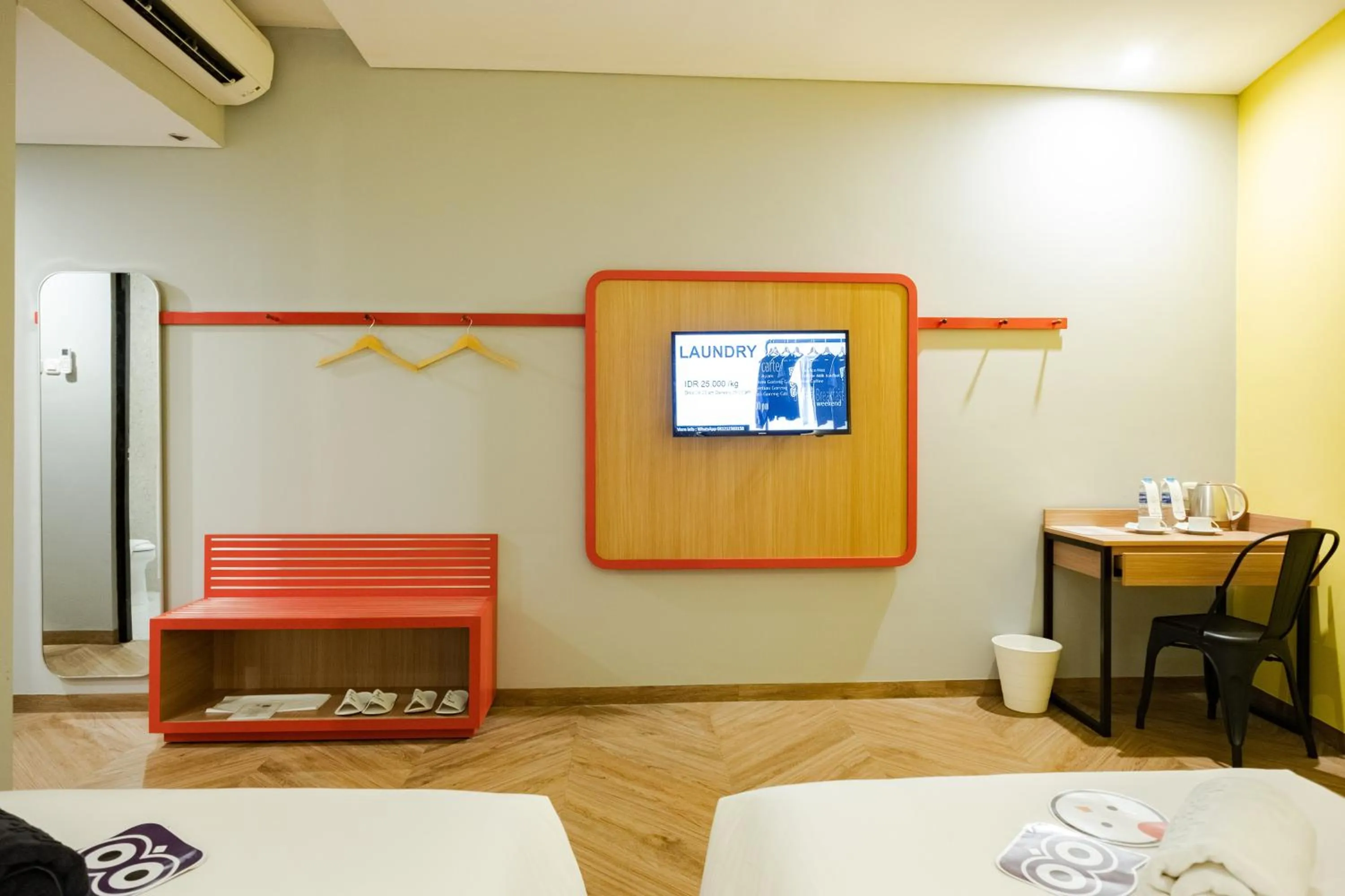 Bed in Nite & Day Semarang - Candi