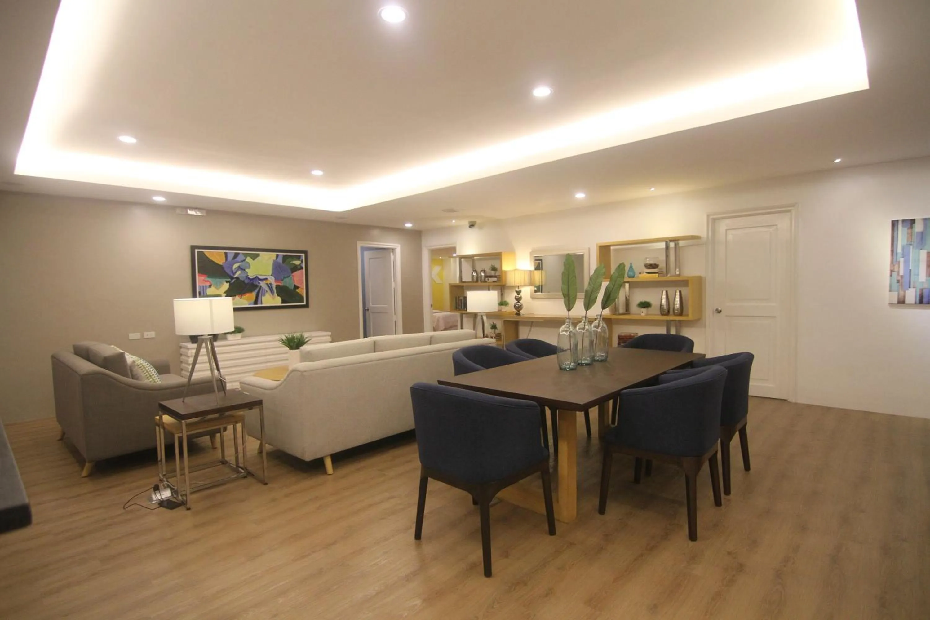 Lobby or reception in Bryan Condo Suites Makati near Airport