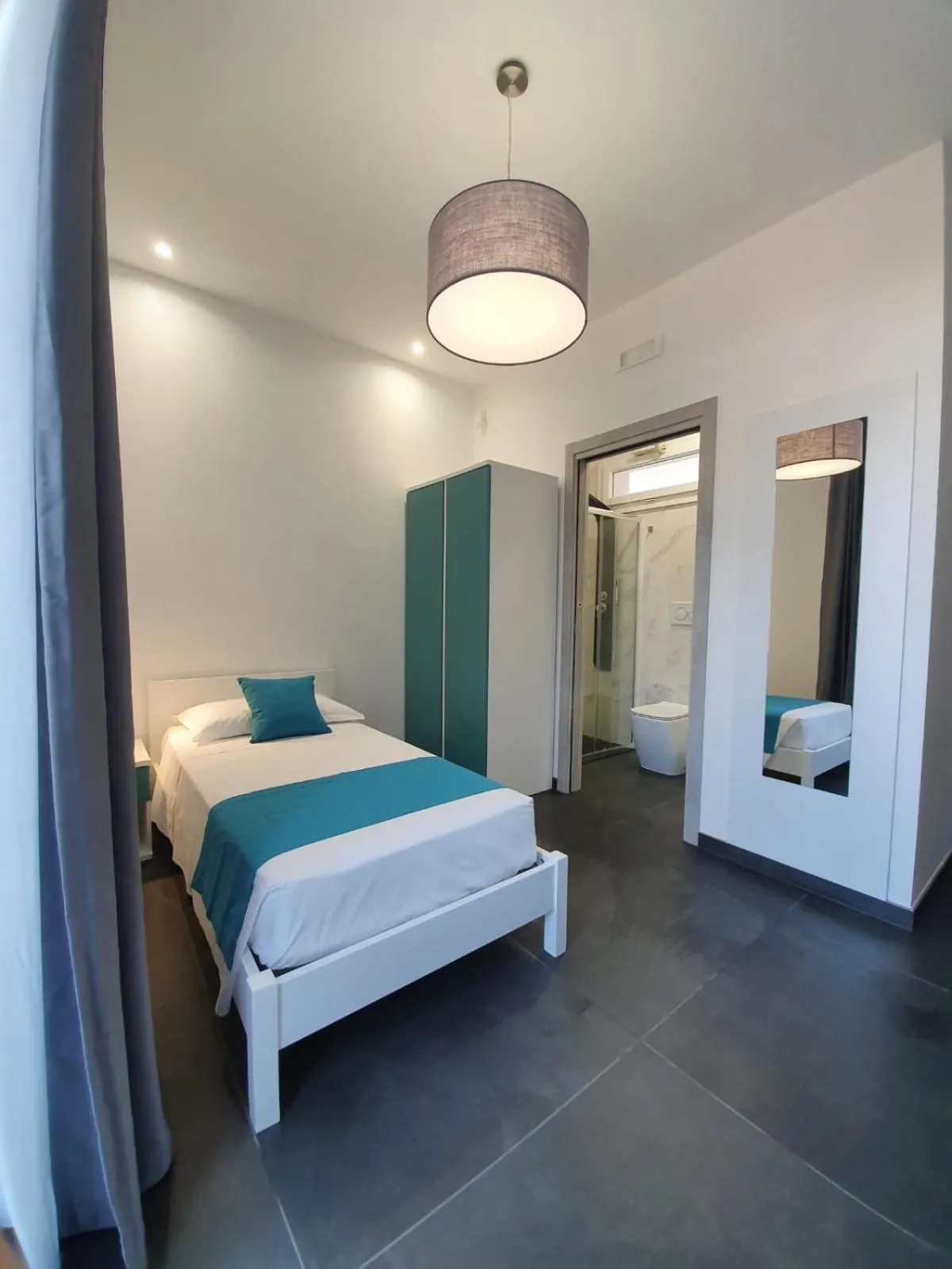 Bed in Evergreen B&B