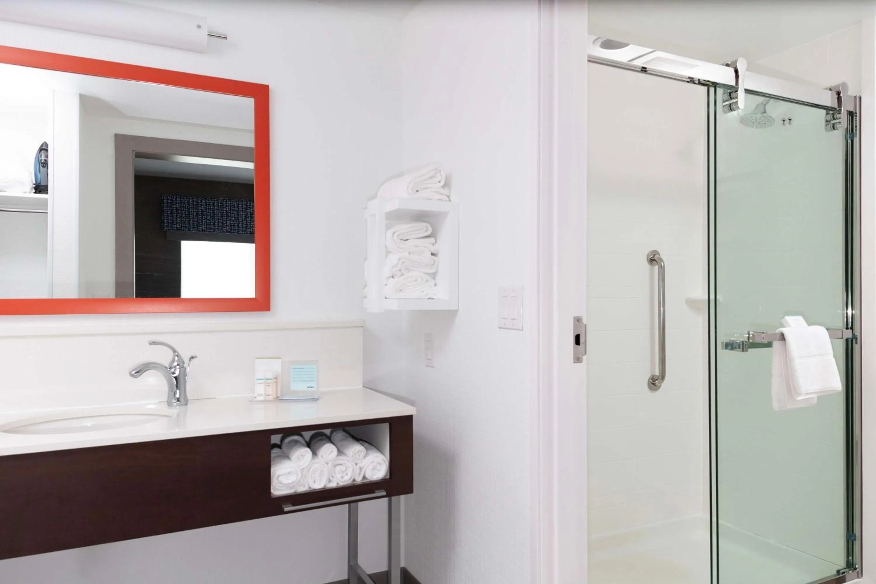 Bathroom in Hampton Inn & Suites Cedar Park North Austin, Tx