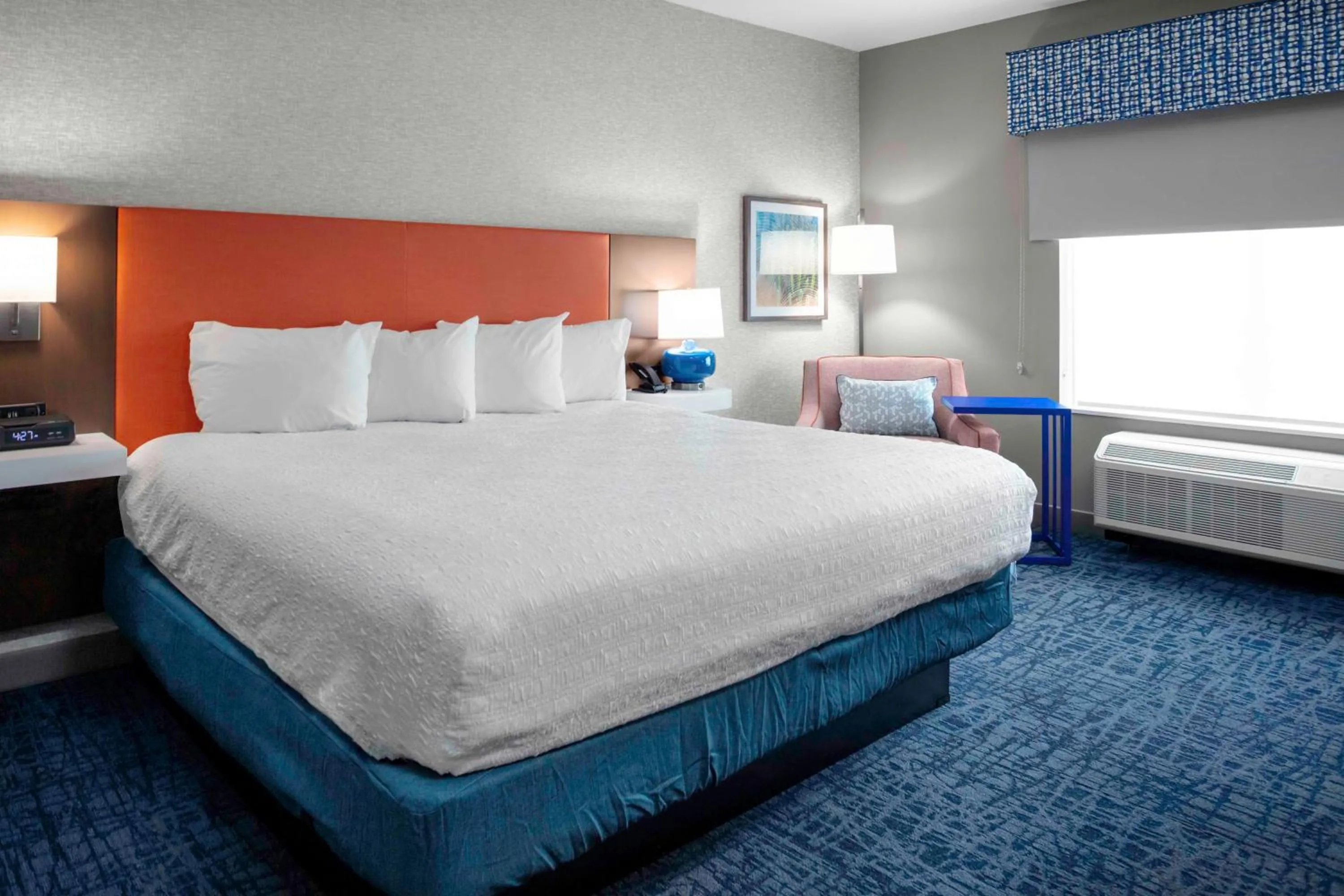 Bed in Hampton Inn & Suites Cedar Park North Austin, Tx