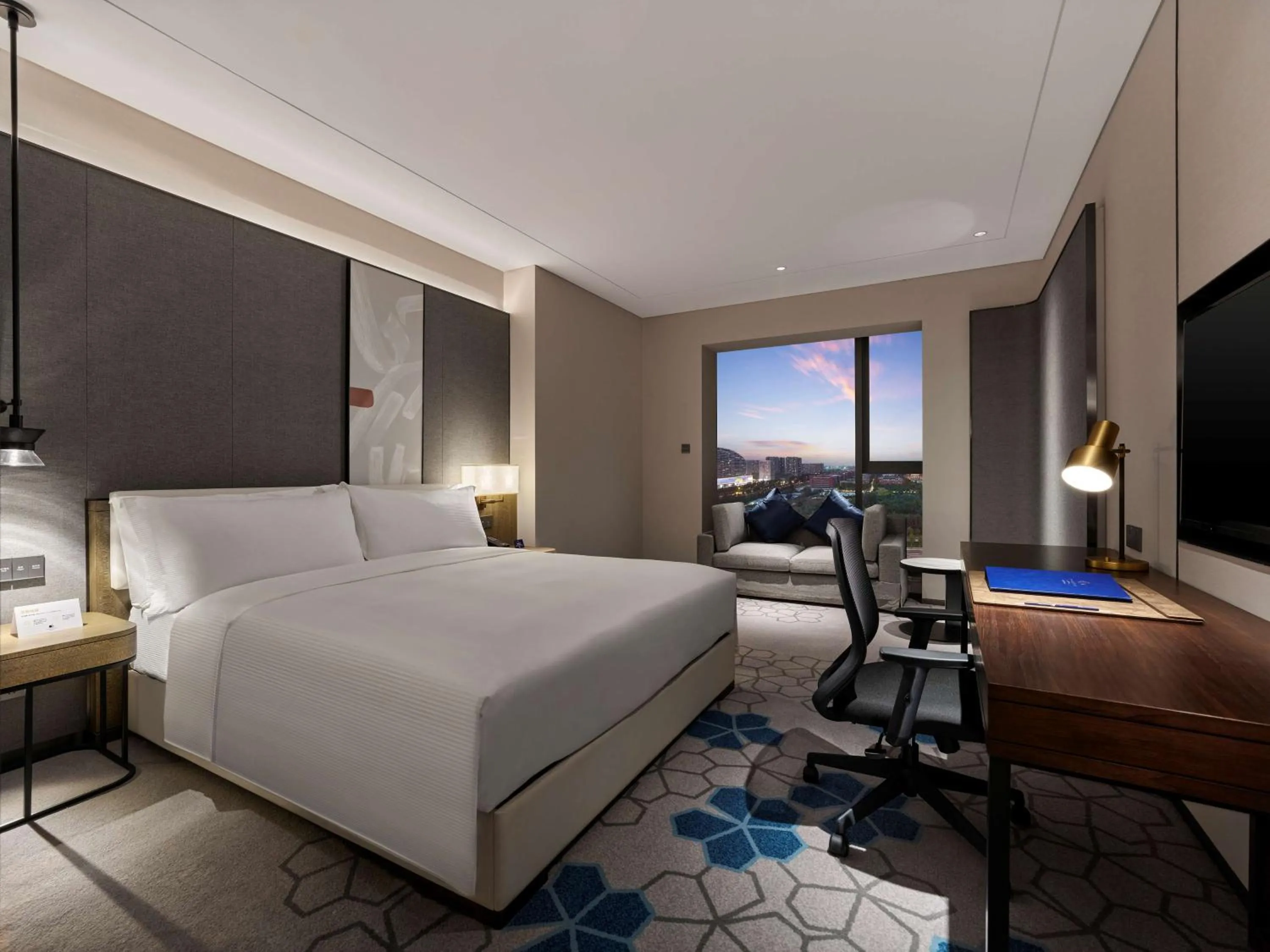 Bedroom, Bed in Doubletree By Hilton Baoding