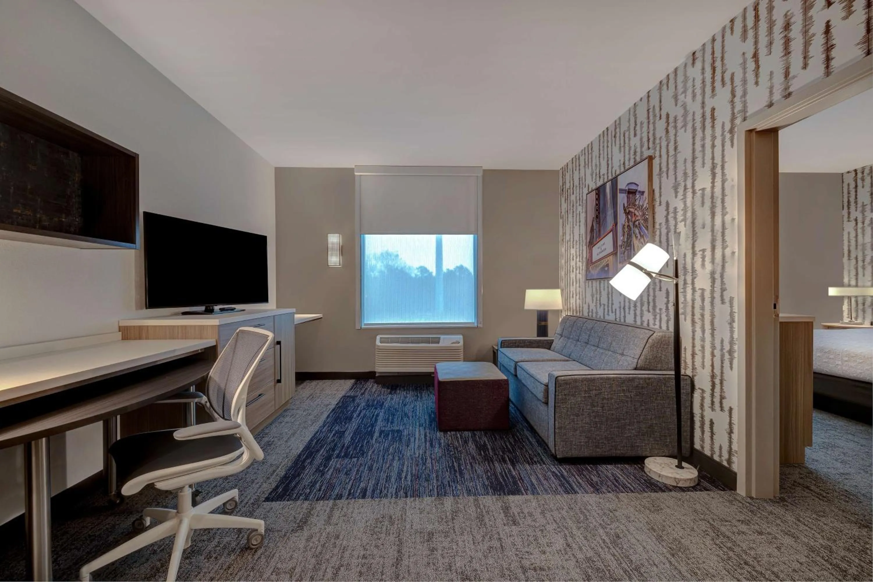 Bedroom, Bed in Home2 Suites By Hilton Blythewood, Sc