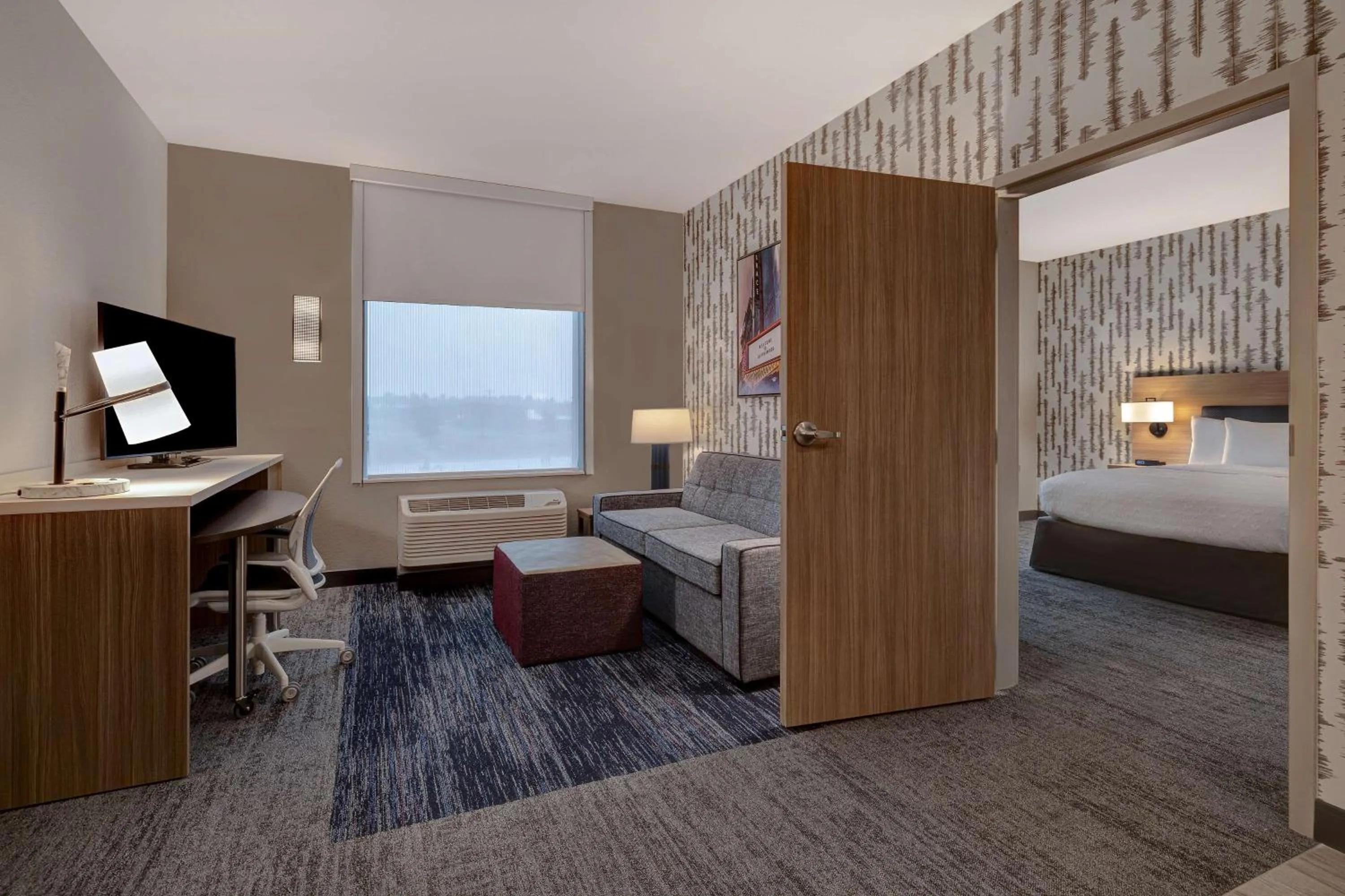 Bedroom, Bed in Home2 Suites By Hilton Blythewood, Sc