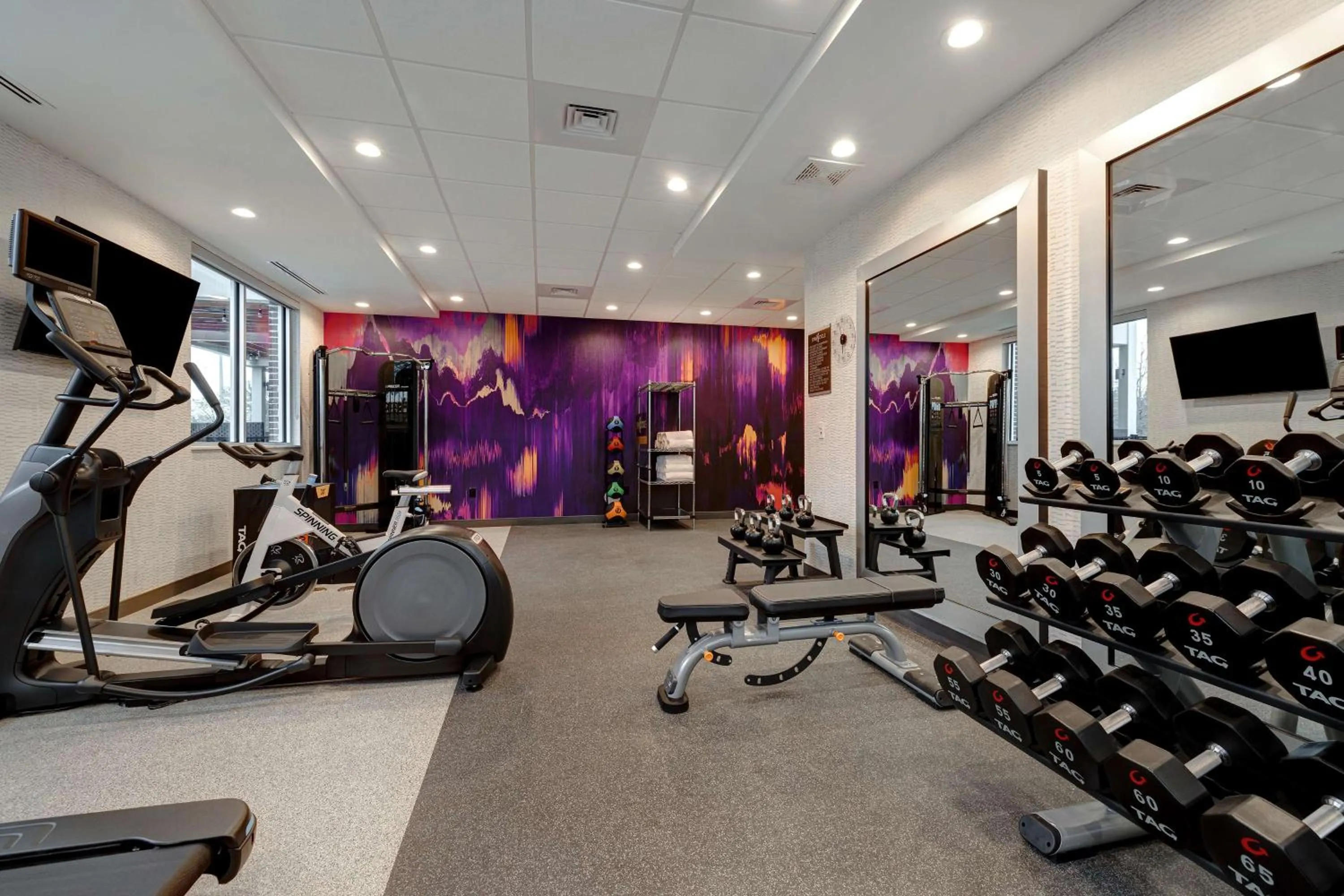 Fitness centre/facilities in Home2 Suites By Hilton Blythewood, Sc