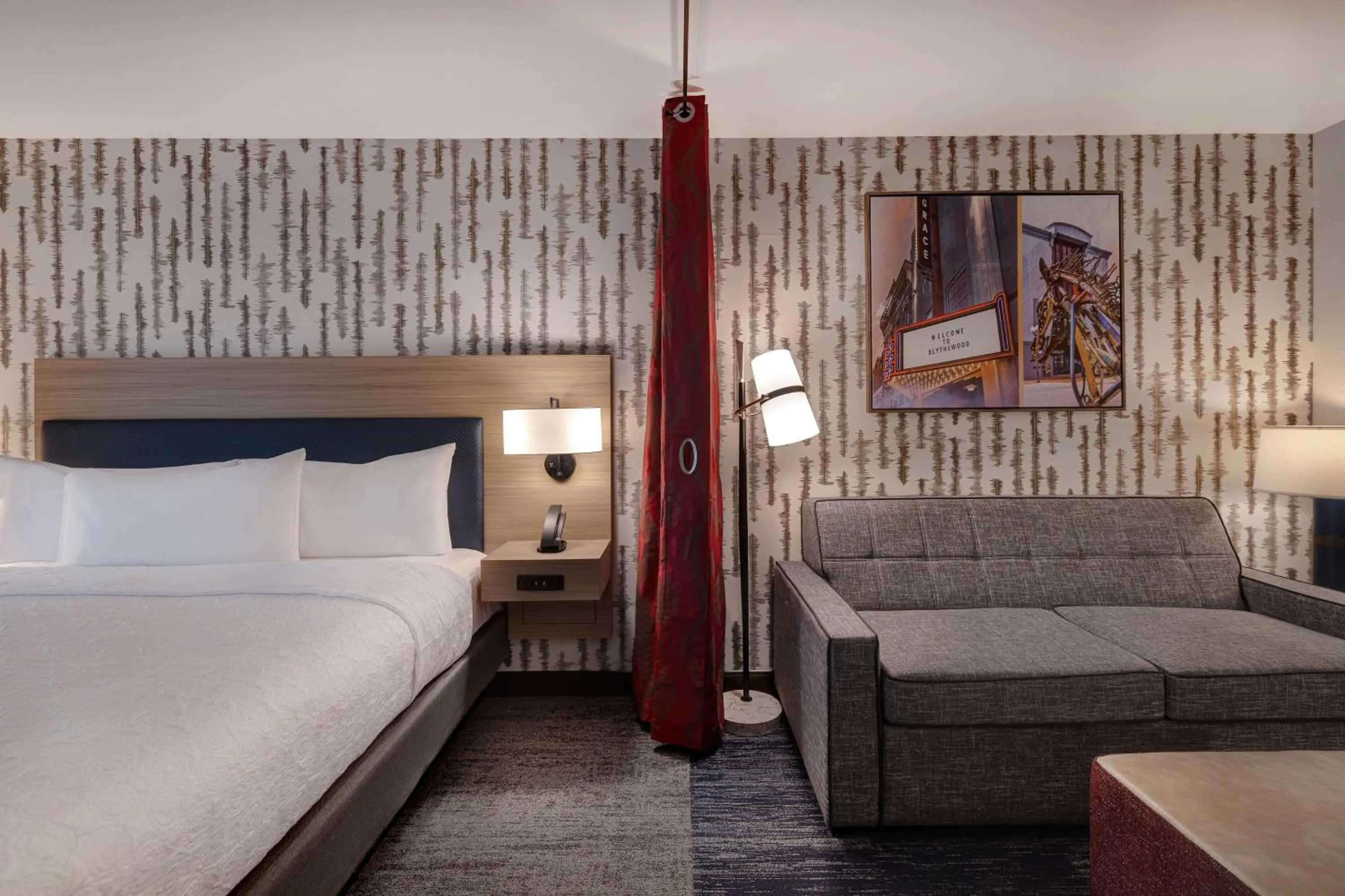 Living room, Bed in Home2 Suites By Hilton Blythewood, Sc