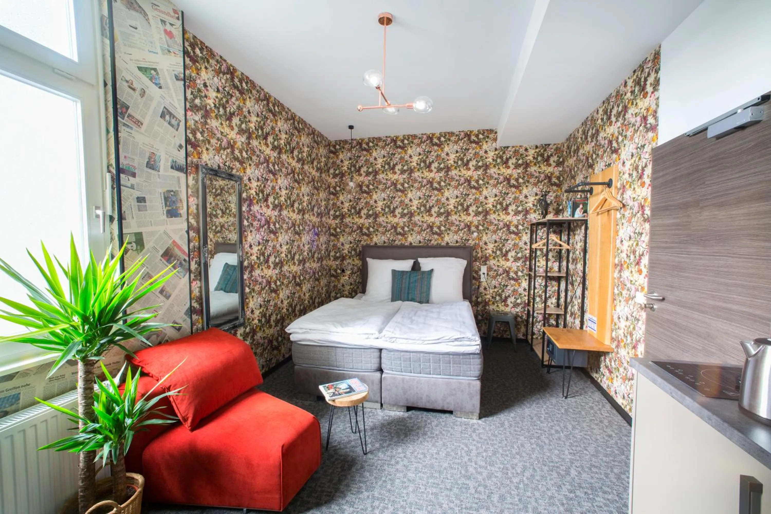 Photo of the whole room, Bed in aappartel APARTHOTEL Herford