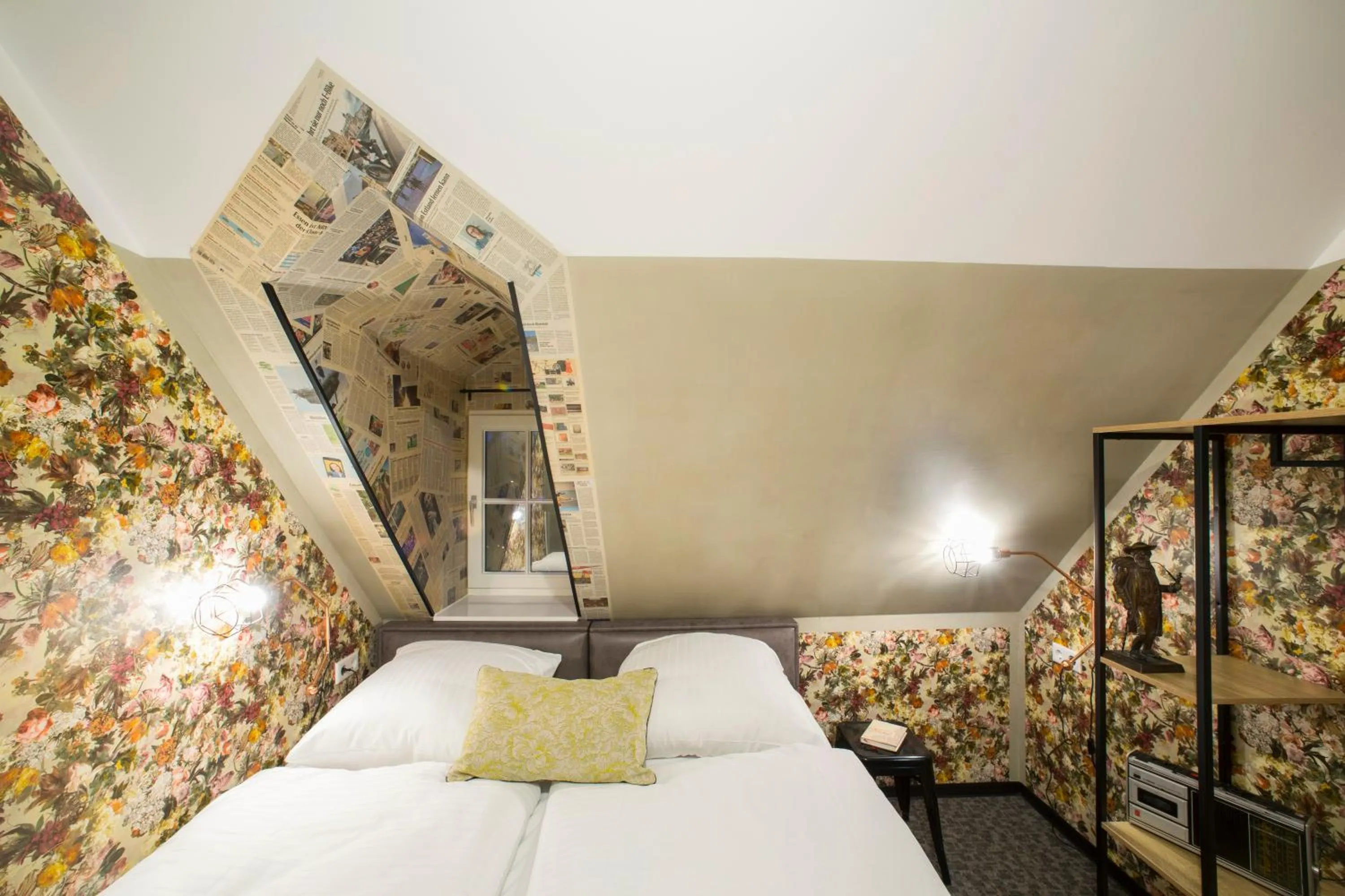 Bedroom, Bed in aappartel APARTHOTEL Herford