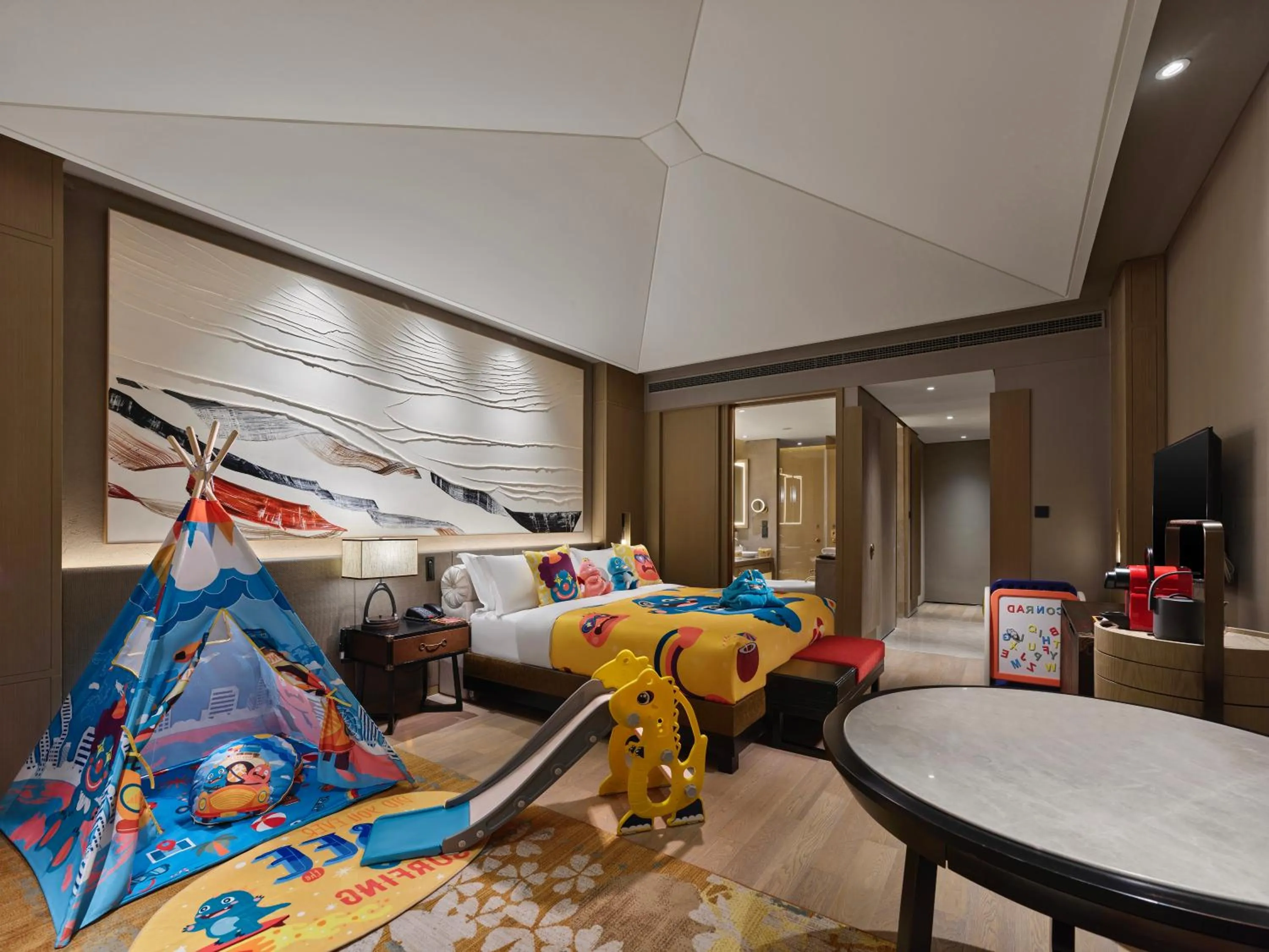 Bed in Conrad Jiuzhaigou