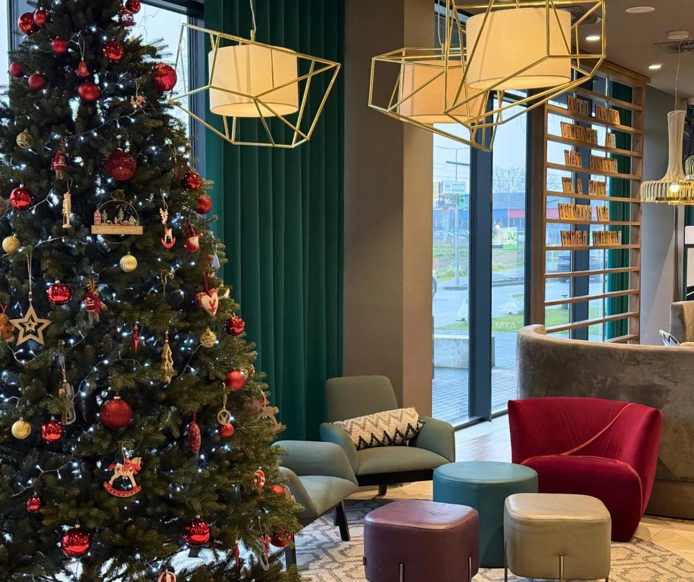 Seating area in Hampton by Hilton Krakow Airport